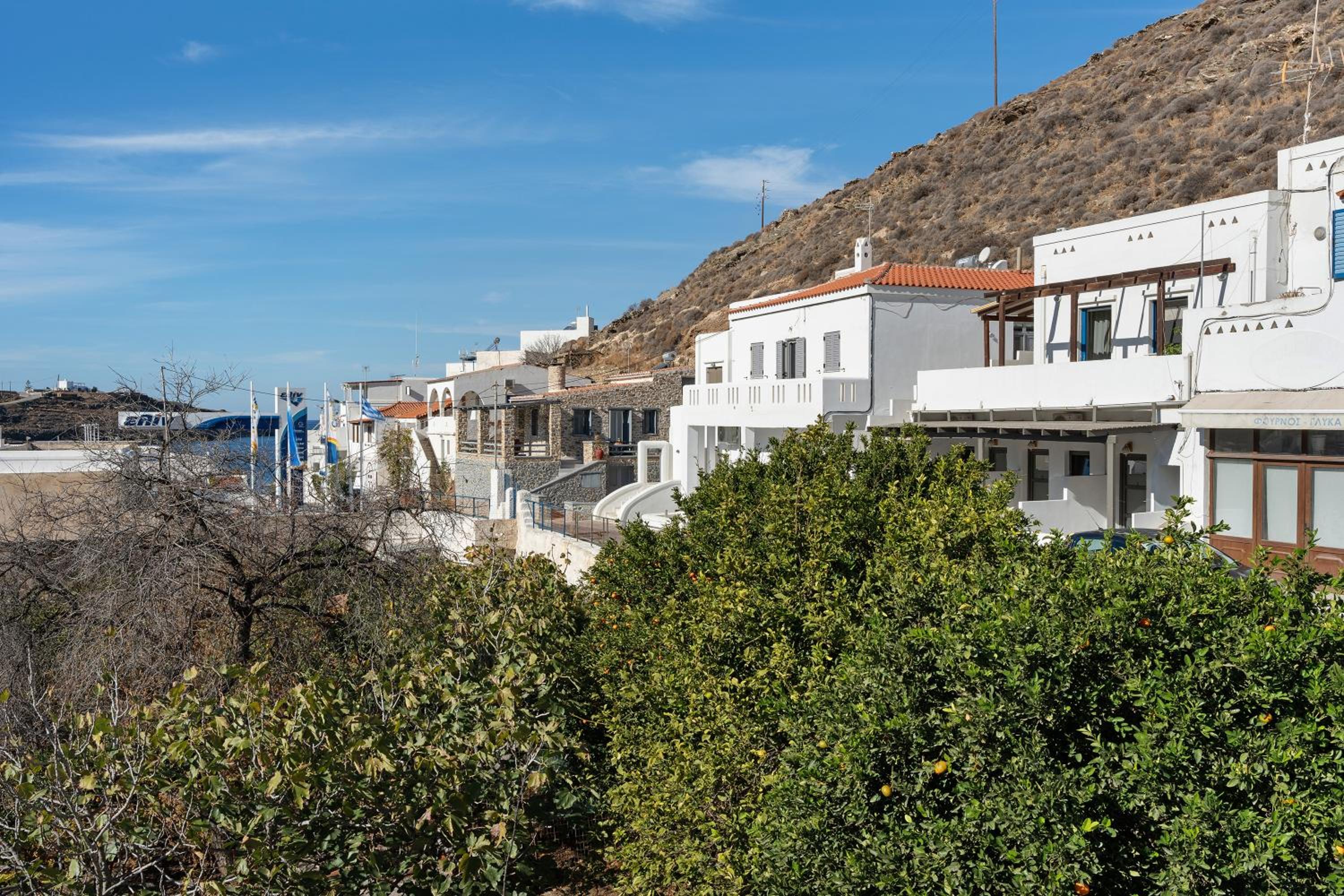 Driopida 5 Irida Kythnos view 4