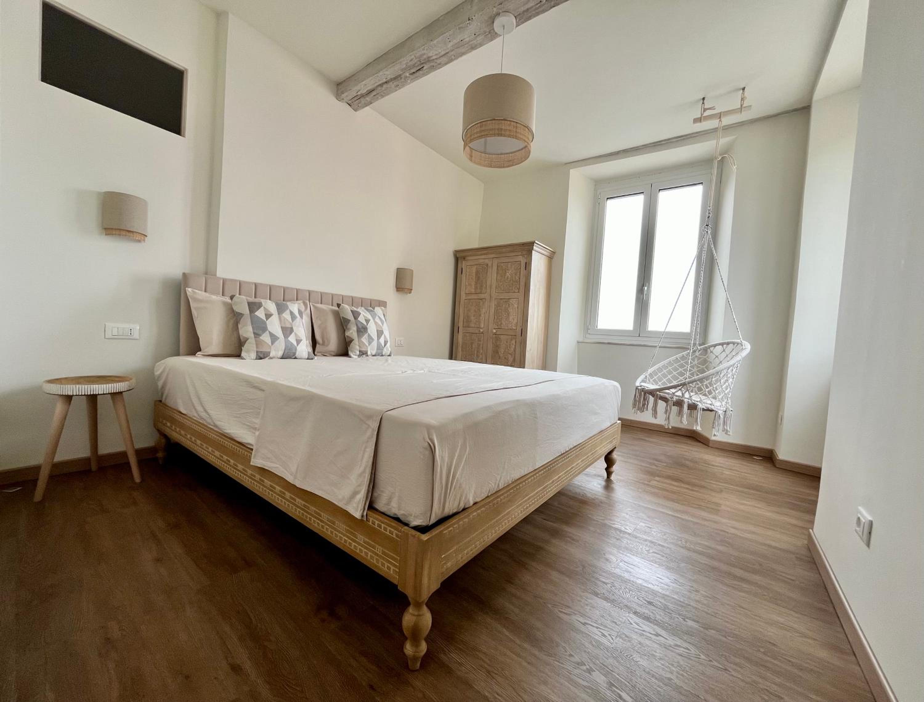 Charming Beach Flat with Seaview en Genova — hotel room