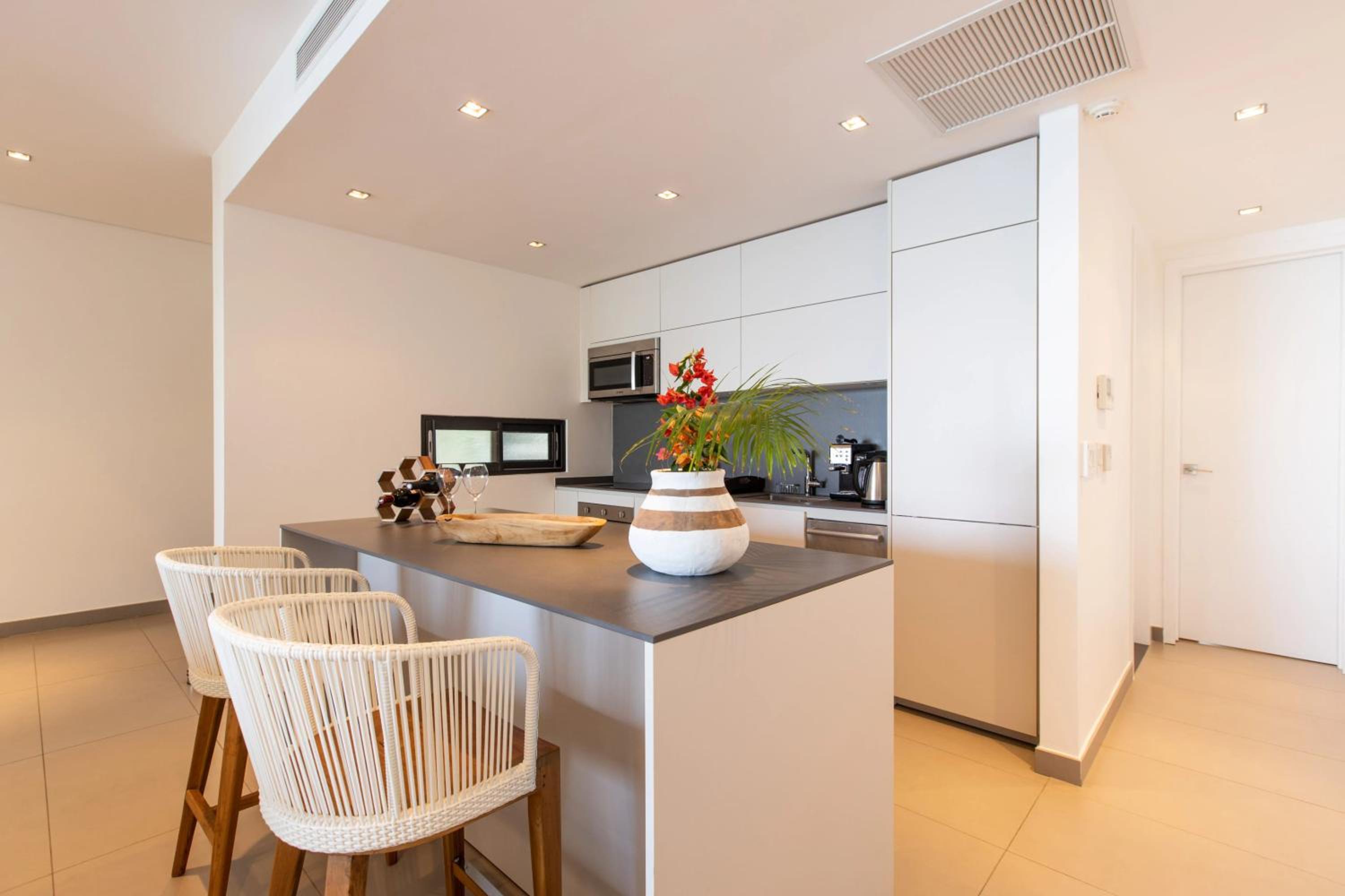 Charming Apartment in Cole Bay with Sea View - 70 m² view 3