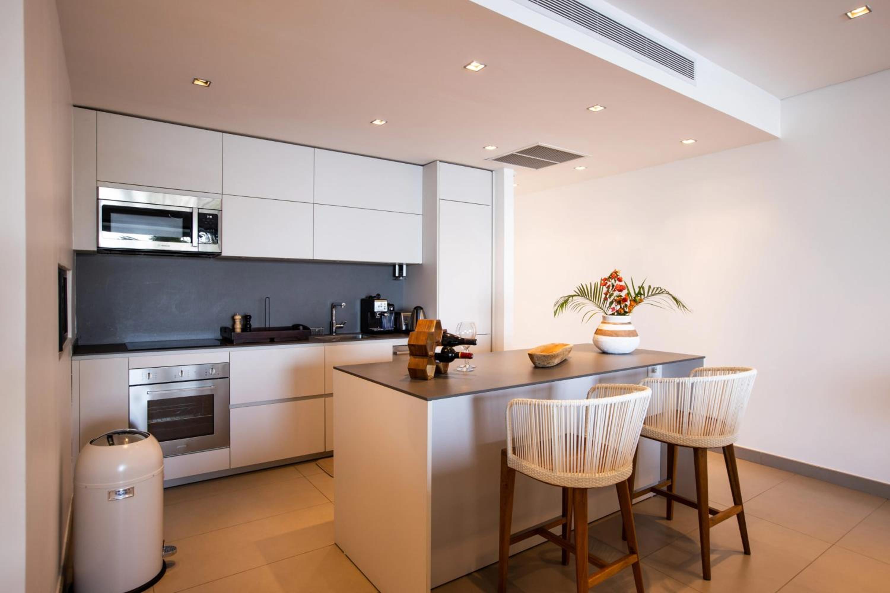 Charming Apartment in Cole Bay with Sea View - 70 m² view 4