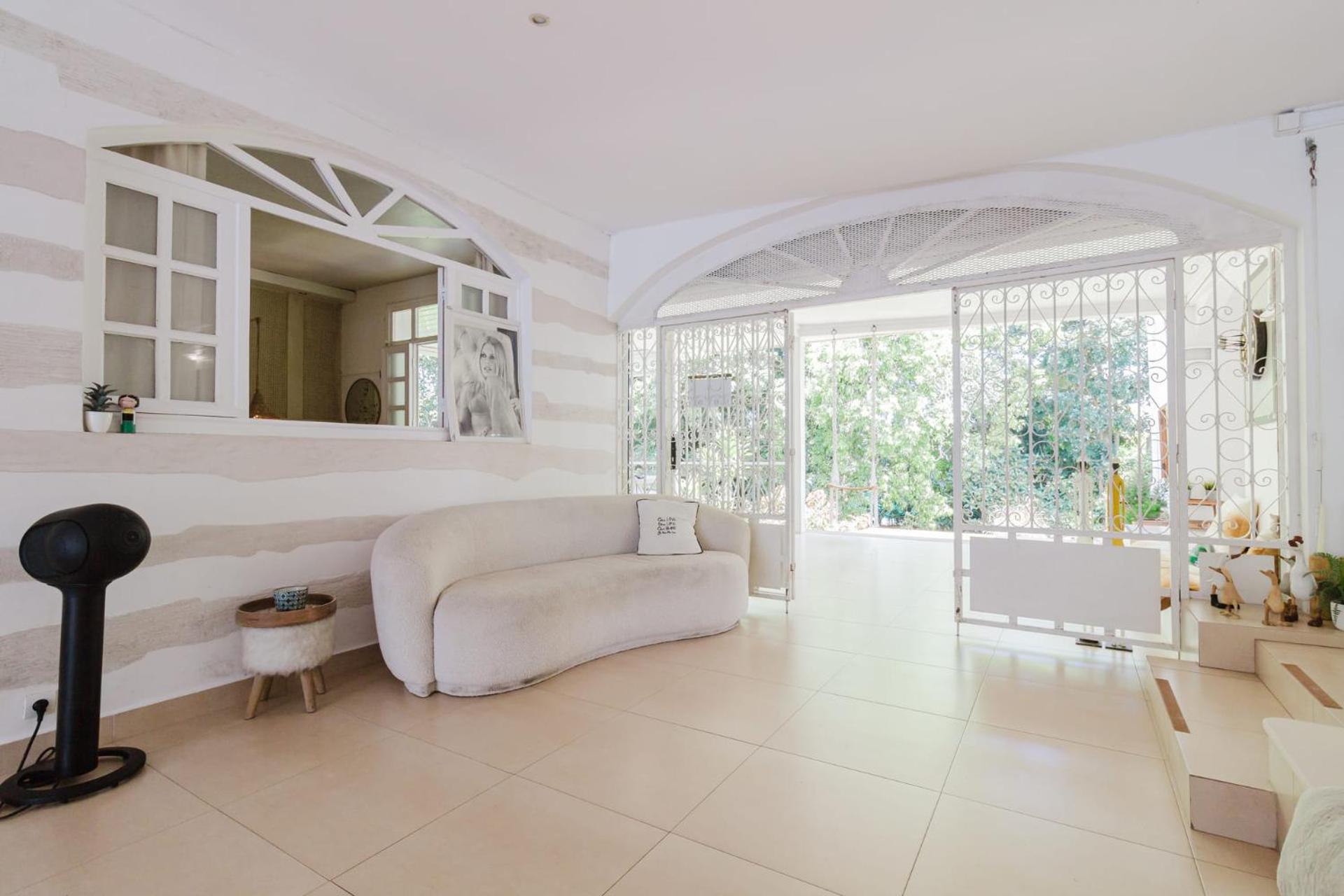 Villa Java