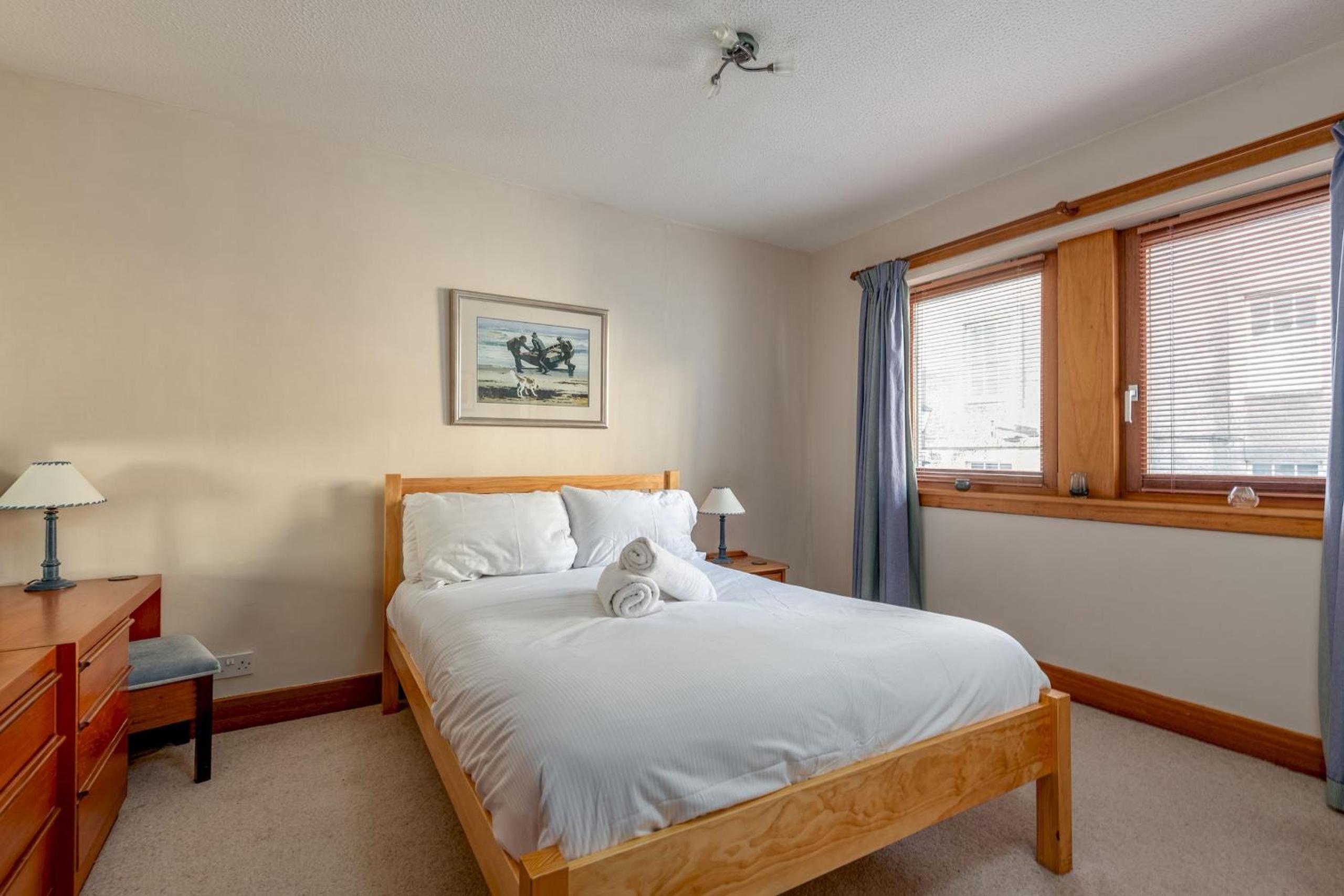 Muttoes Apartments - No 3 view 2