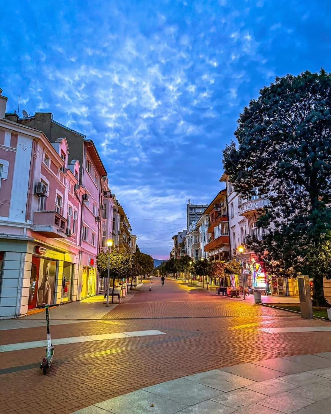 Luxury 2BR Retreat in Central Varna