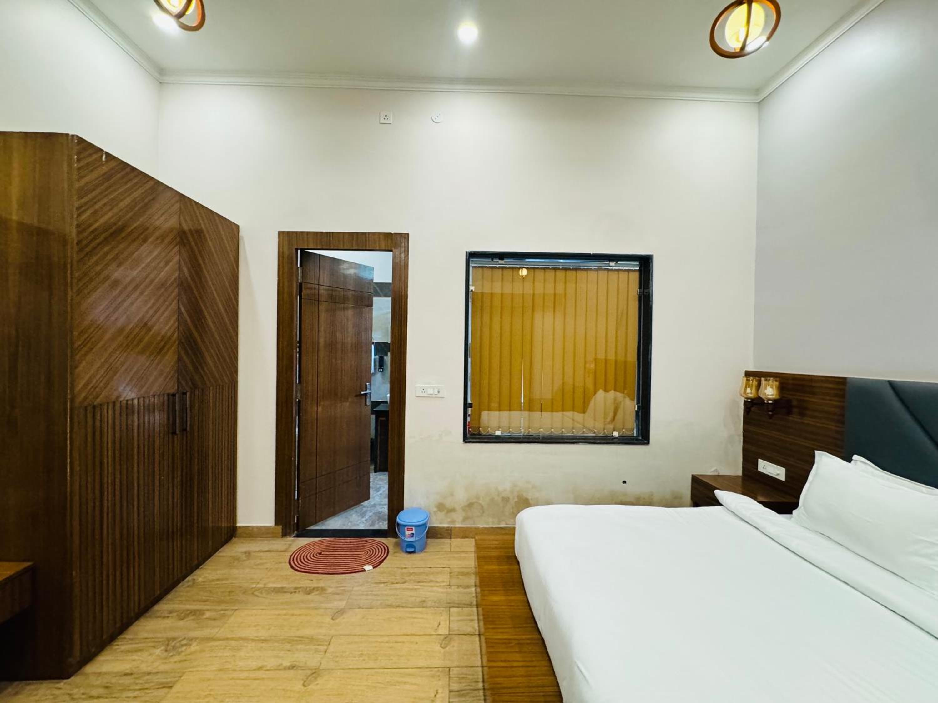 Corbett Tusker Villa