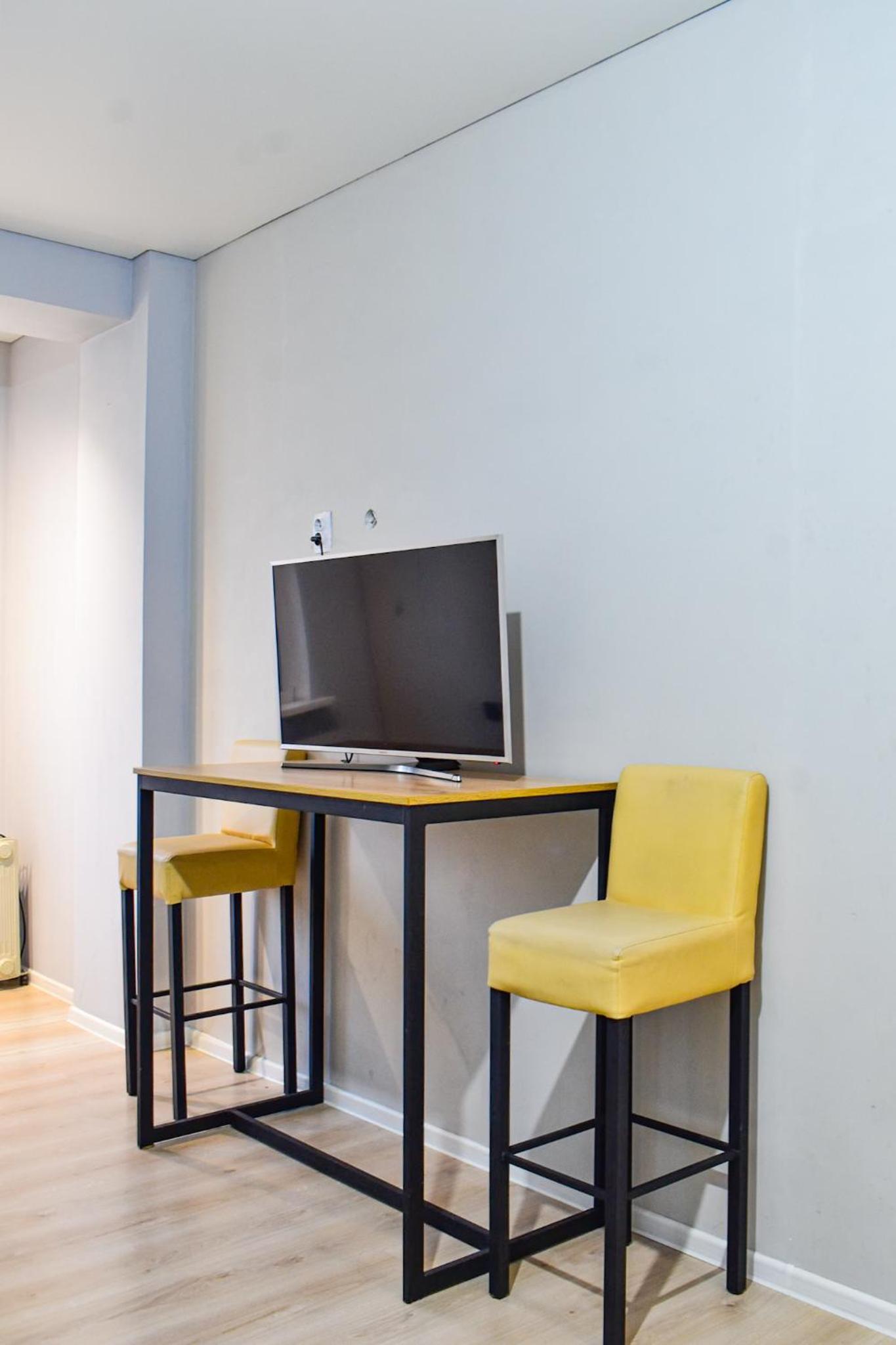 Grade Apartments