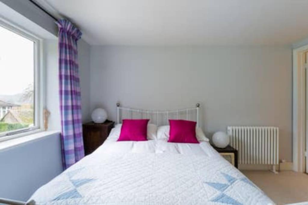 The Chairman's Retreat in The Cotswolds - Space To Relax in the Countryside view 5
