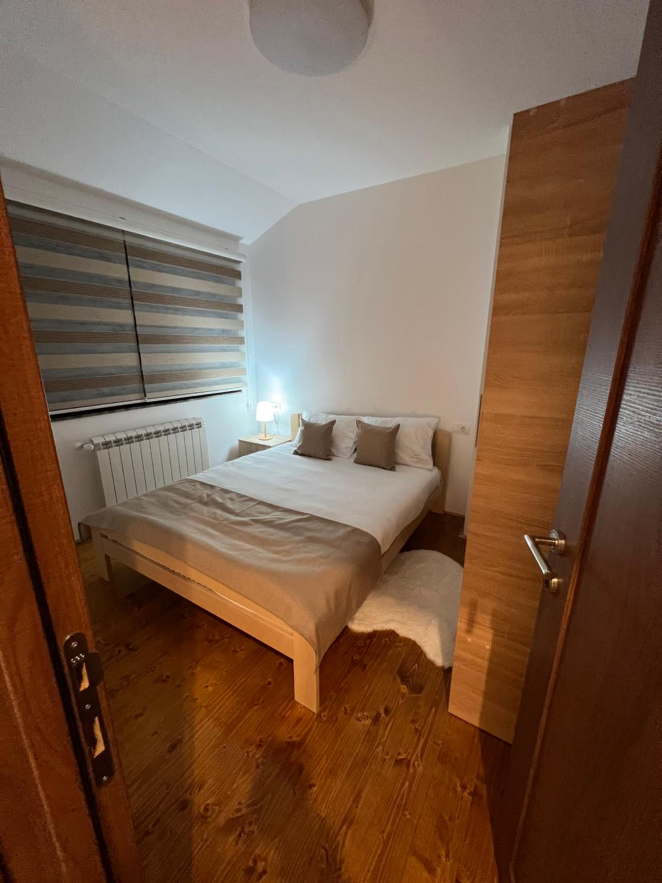 Ruža vetrova A1- duplex view 4