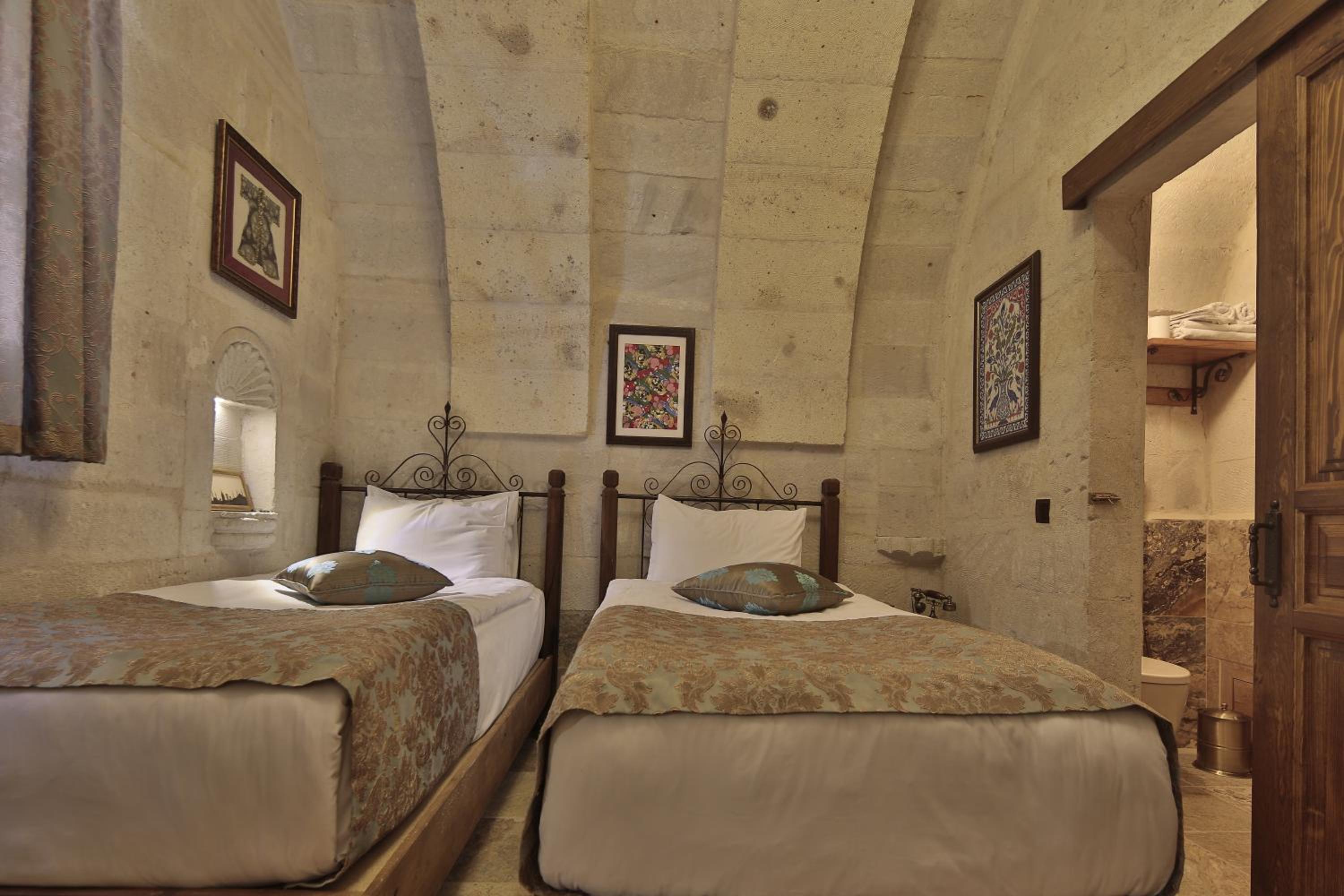 Aren Cave Hotel And Art Gallery - Image 36