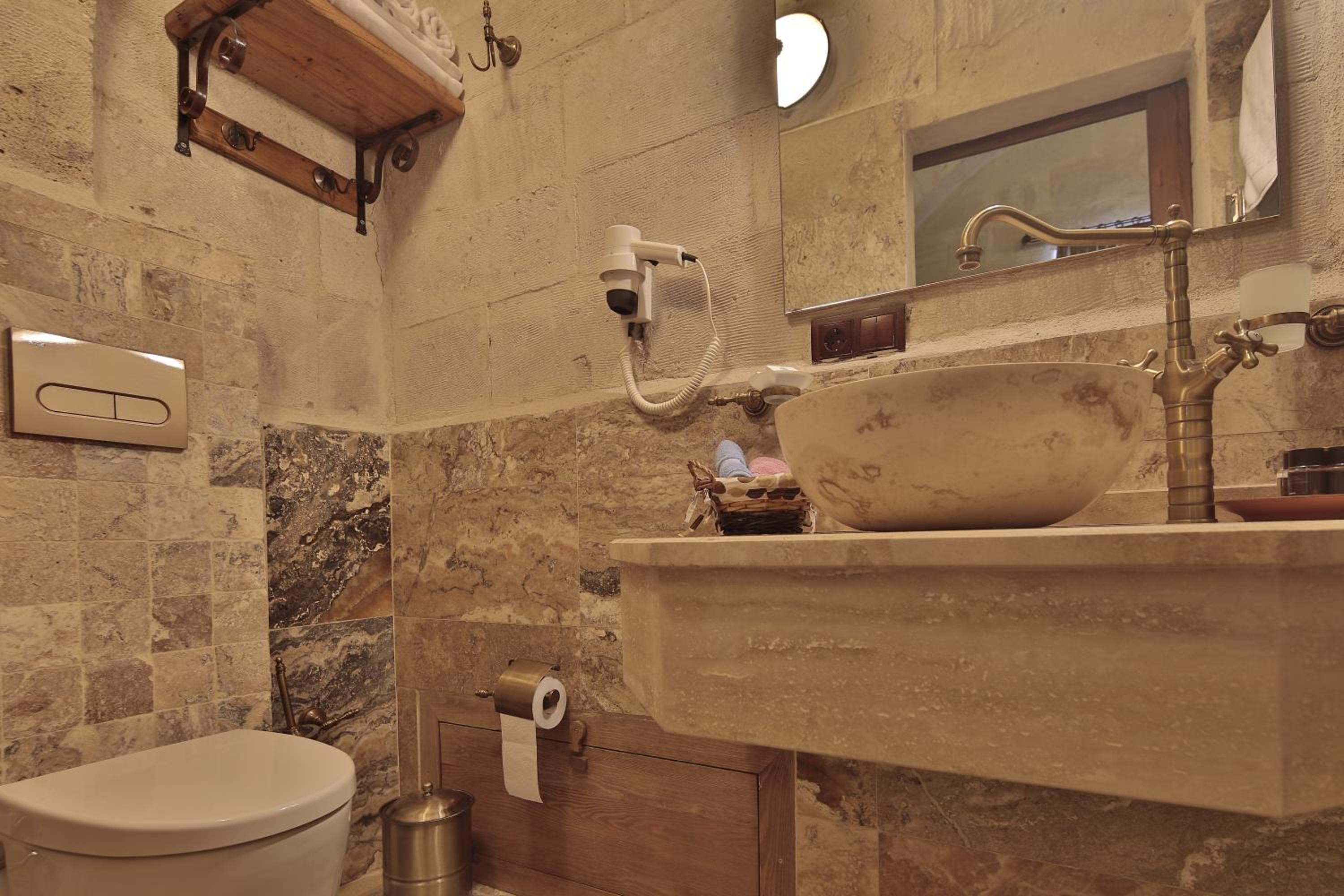 Aren Cave Hotel And Art Gallery - Image 37