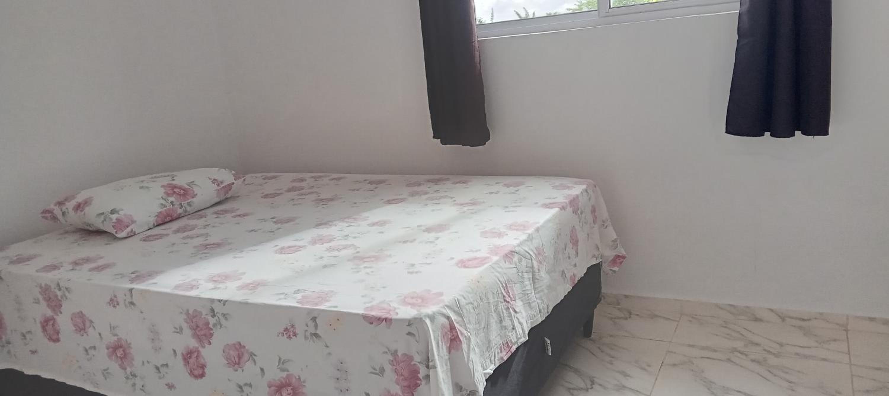 Casa ideal 6 quatros sendo 4 suítes 2 km do centro