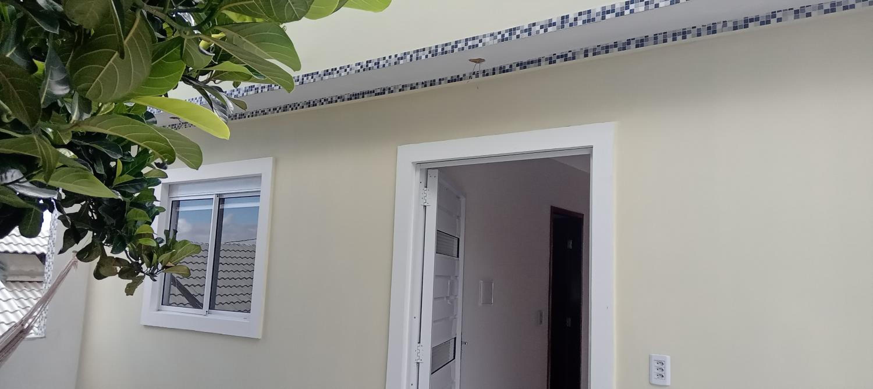 Casa ideal 6 quatros sendo 4 suítes 2 km do centro