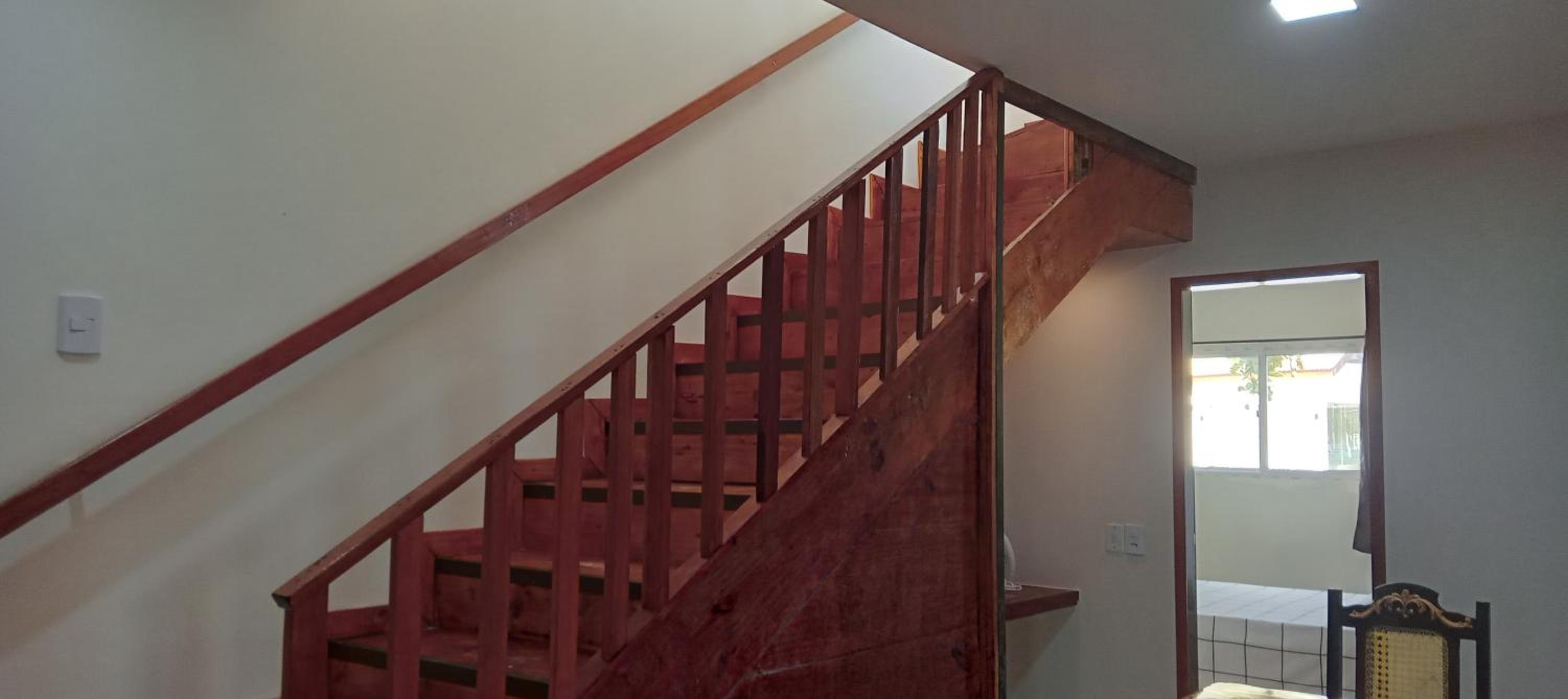 Casa ideal 6 quatros sendo 4 suítes 2 km do centro