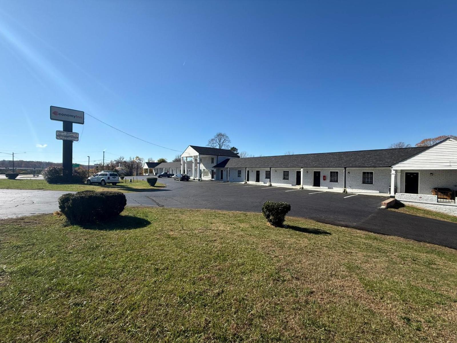 OYO Hotel Economy Inn US-29 Danville