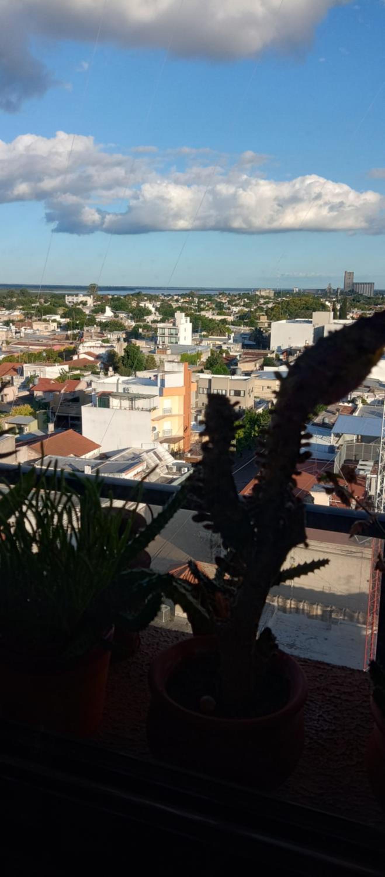 Departamento centrico con vista al rio