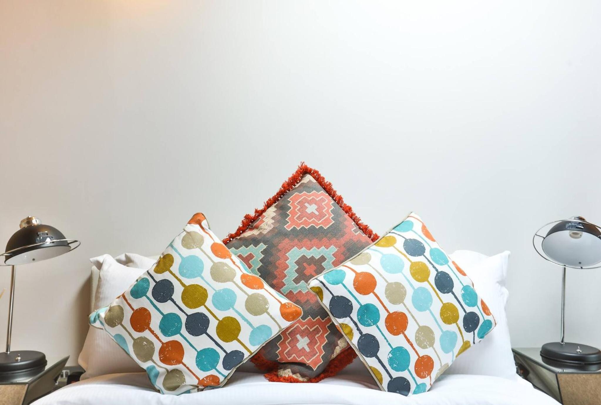 Wild Roses Serviced Apartments - ExCel Warehouse 1
