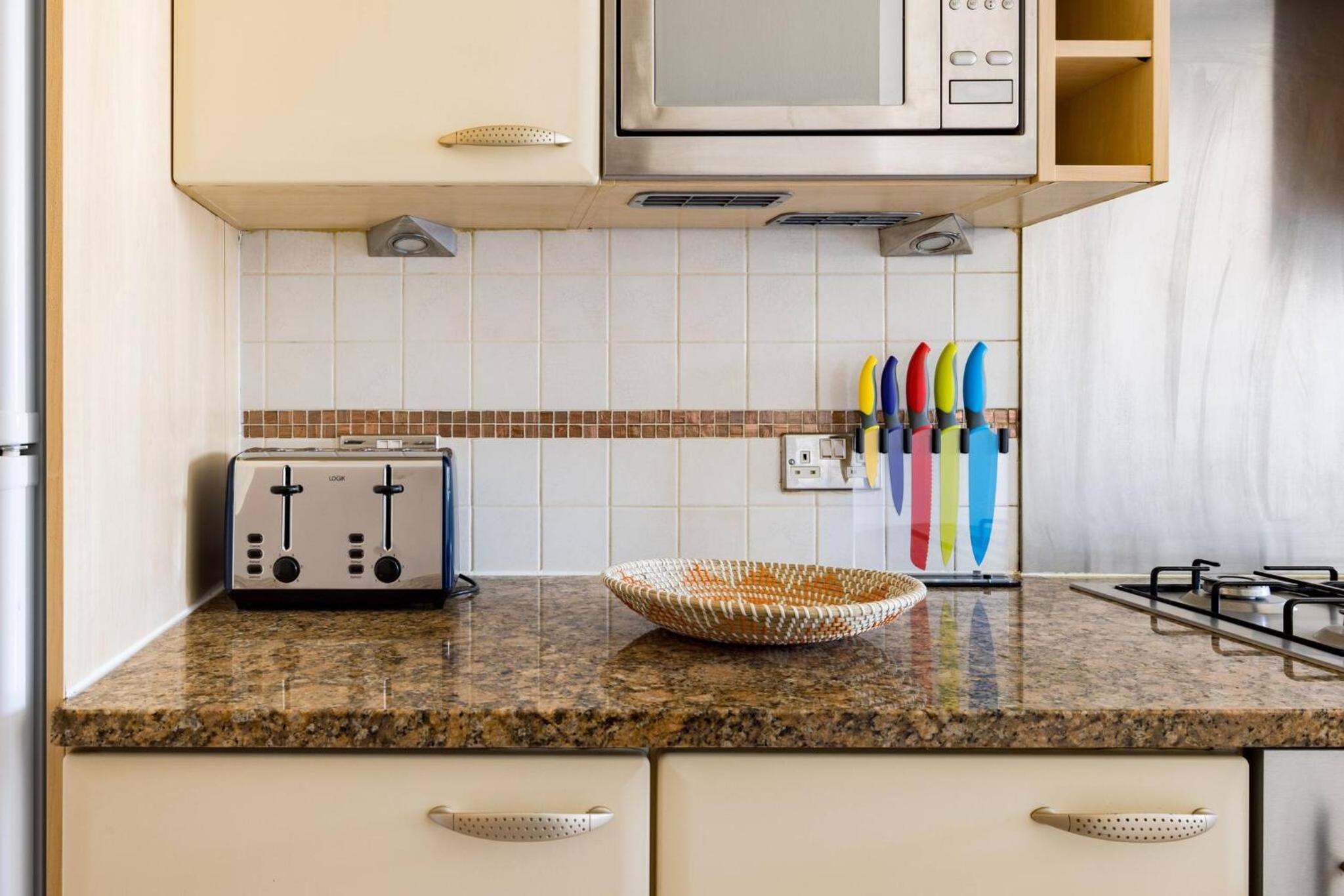 Wild Roses Service Apartments - East India view 3