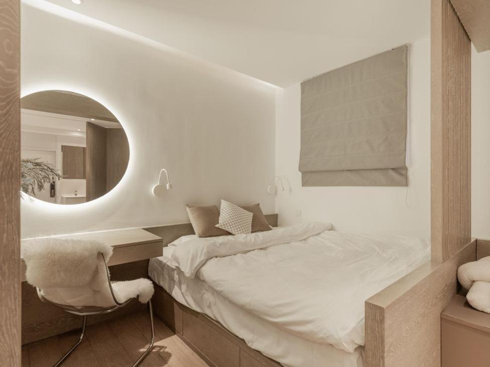 Shanghai Hills&Premium Serviced Apartment - 700m to Xujiahui & Lines 1 Line 4 Line 11