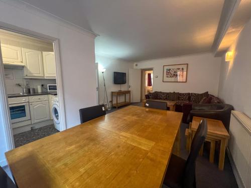 Stylish Apartments in the Heart of Soho Your West End Escape!