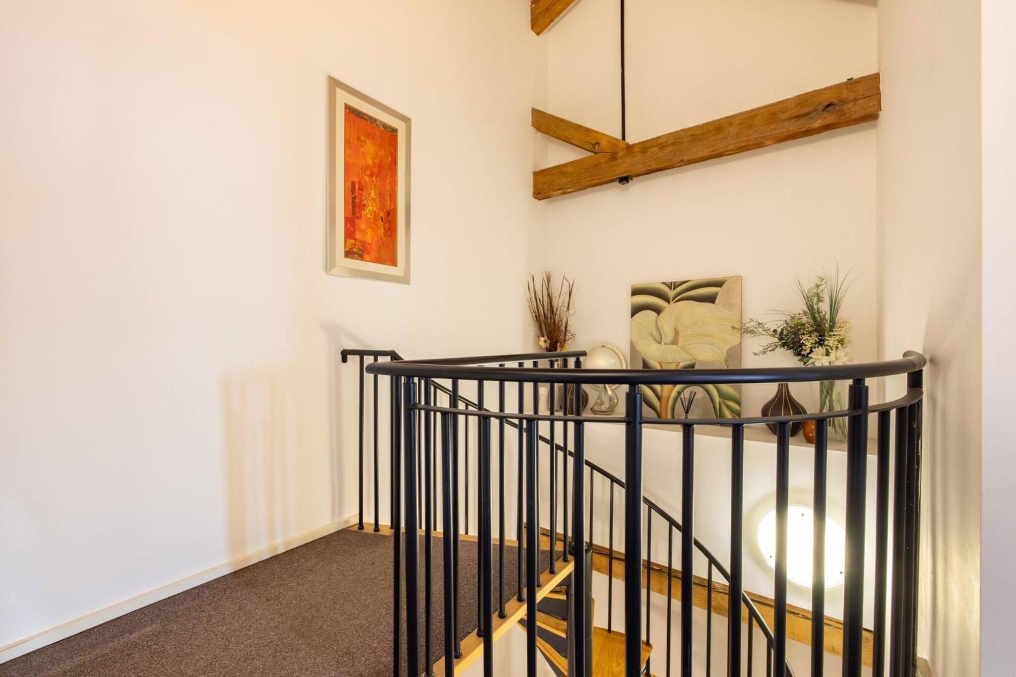 Wild Roses Serviced Apartments - ExCel Warehouse 2