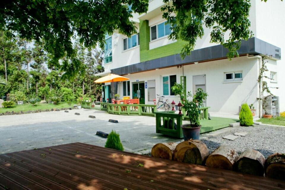 Jeju Bada Wi Olle Pension