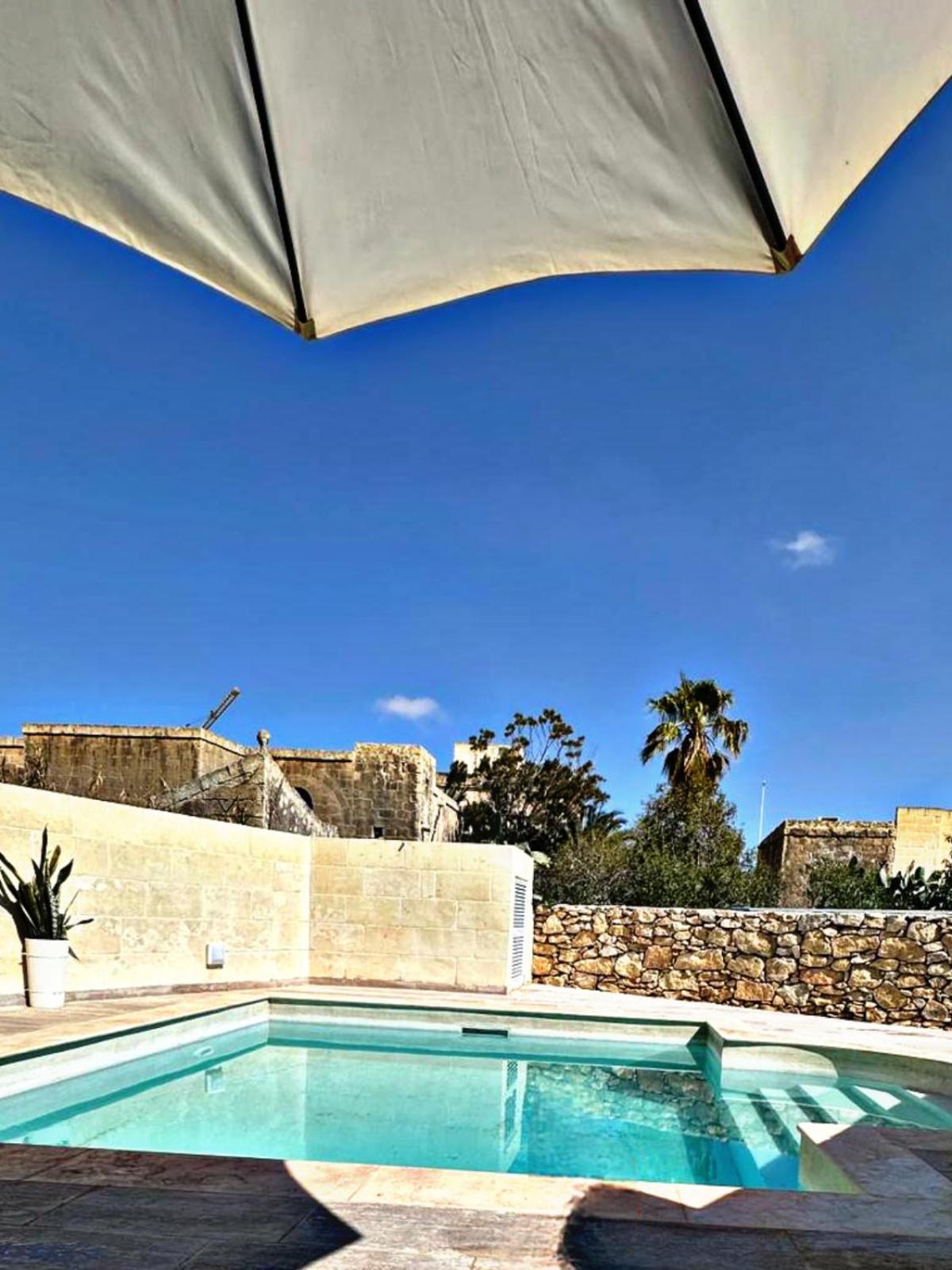 Thistle Lodge