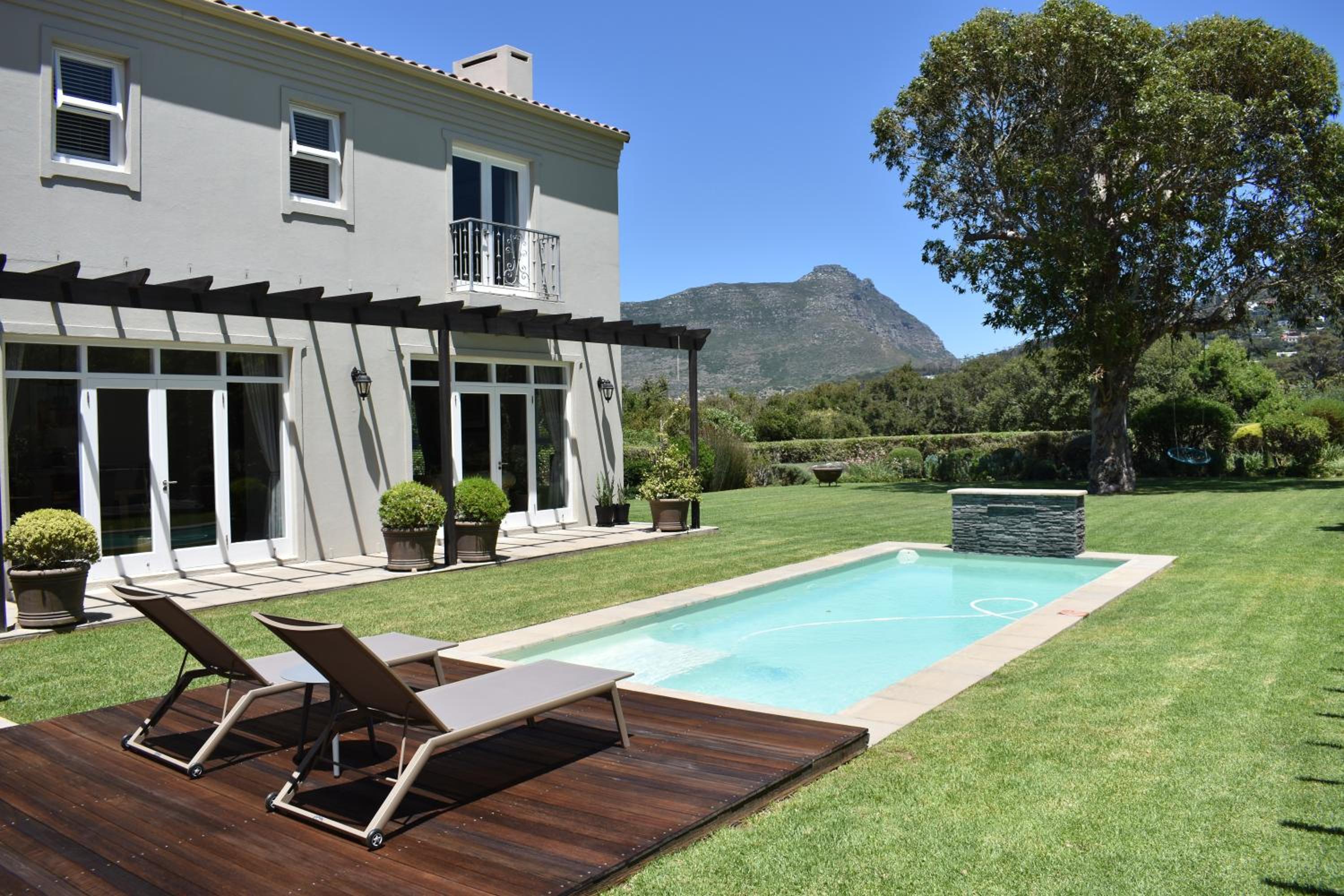 Mountain view home in exclusive security estate, Hout Bay, Cape Town view 3