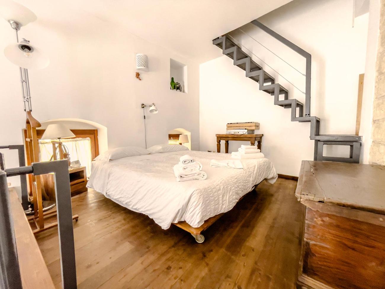 Il rifugio del dottore 1 - Room and Upside Apartment in Bari oldtown view 3