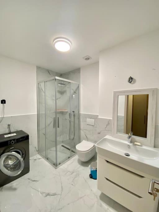 Modern 2BR Apt in Rafailovići - Near the Beach view 3