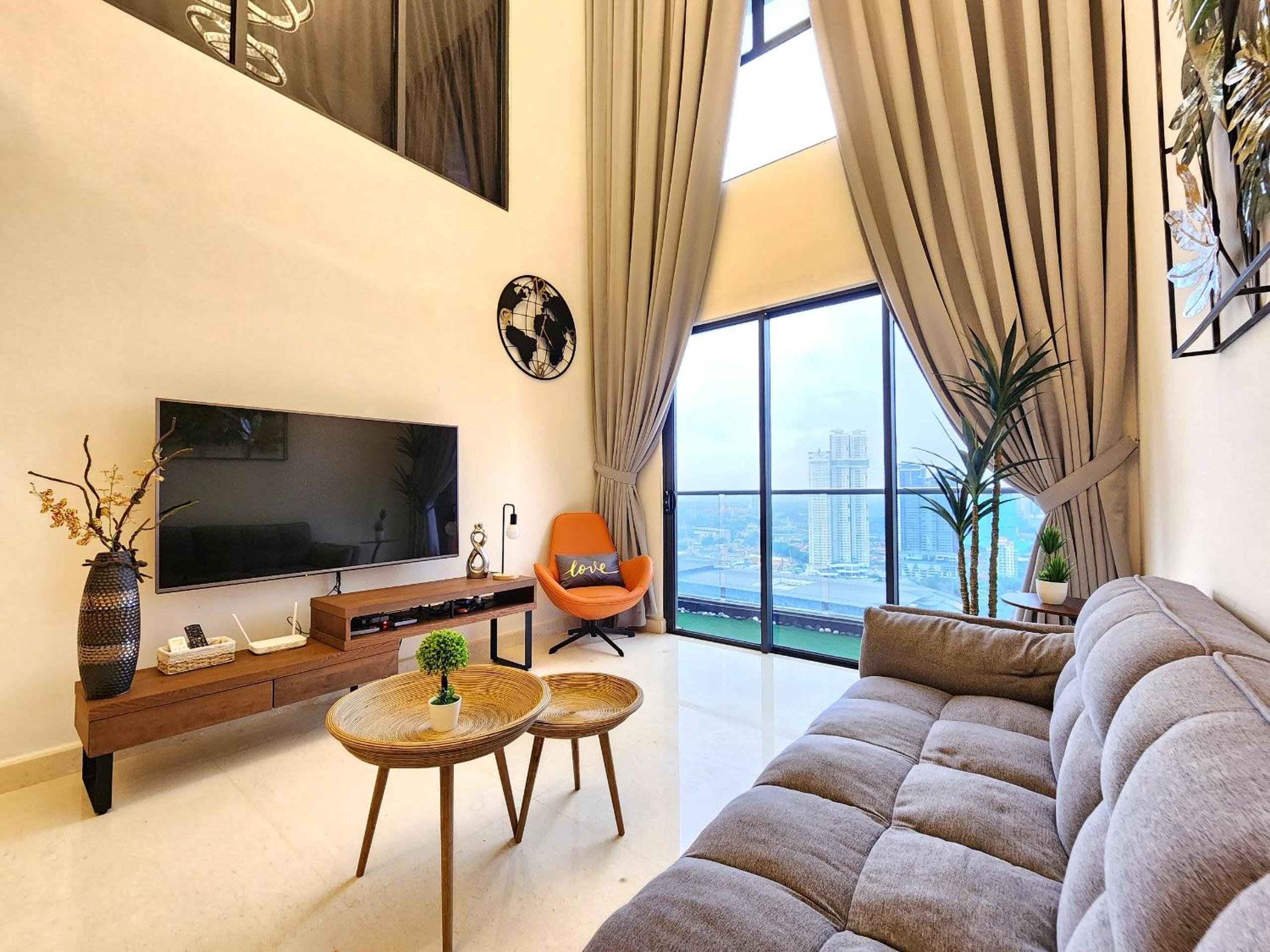 Cozy Loft Suite 2BR near JB CIQ 7Pax