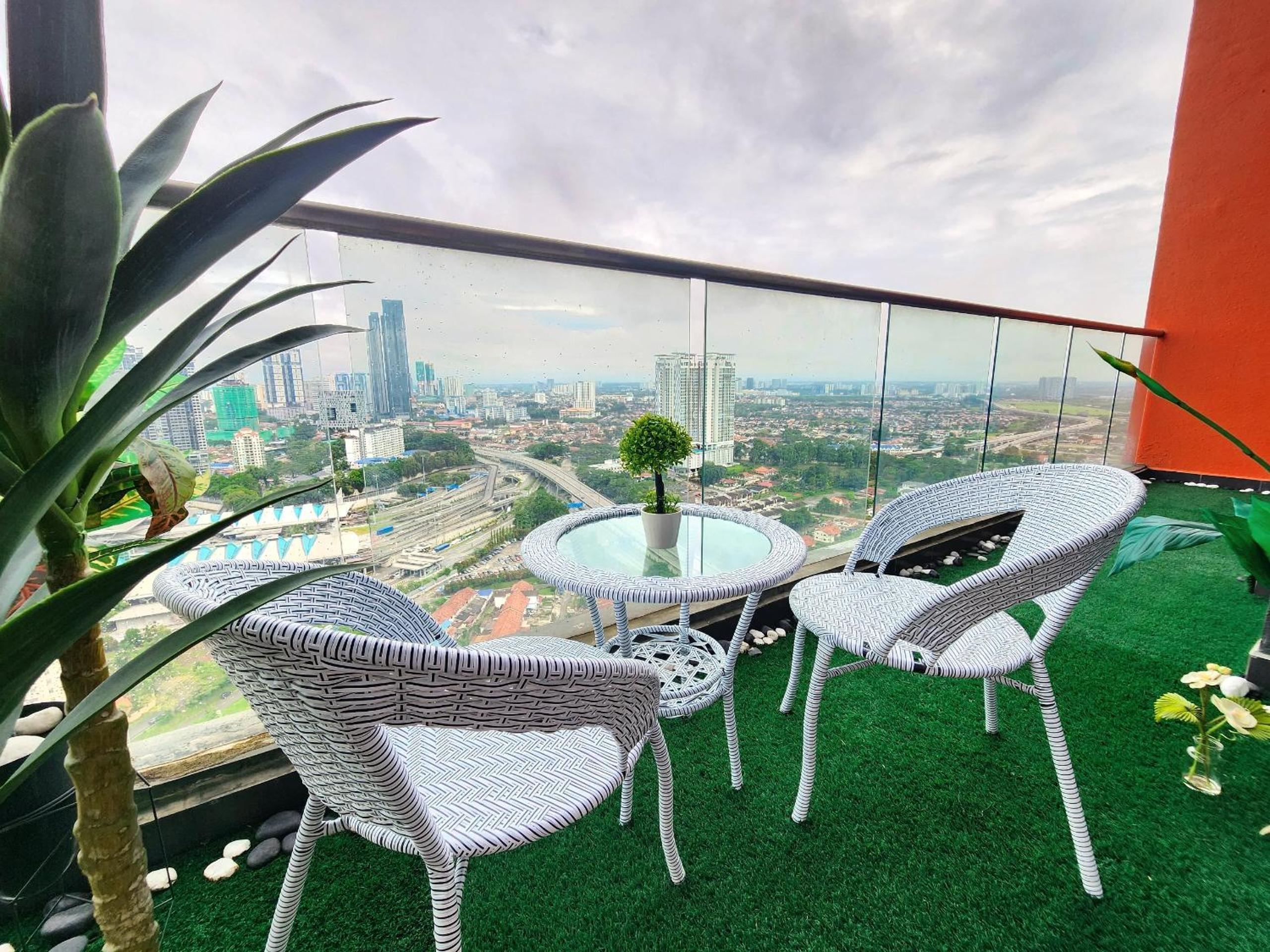 Cozy Loft Suite 2BR near JB CIQ 7Pax