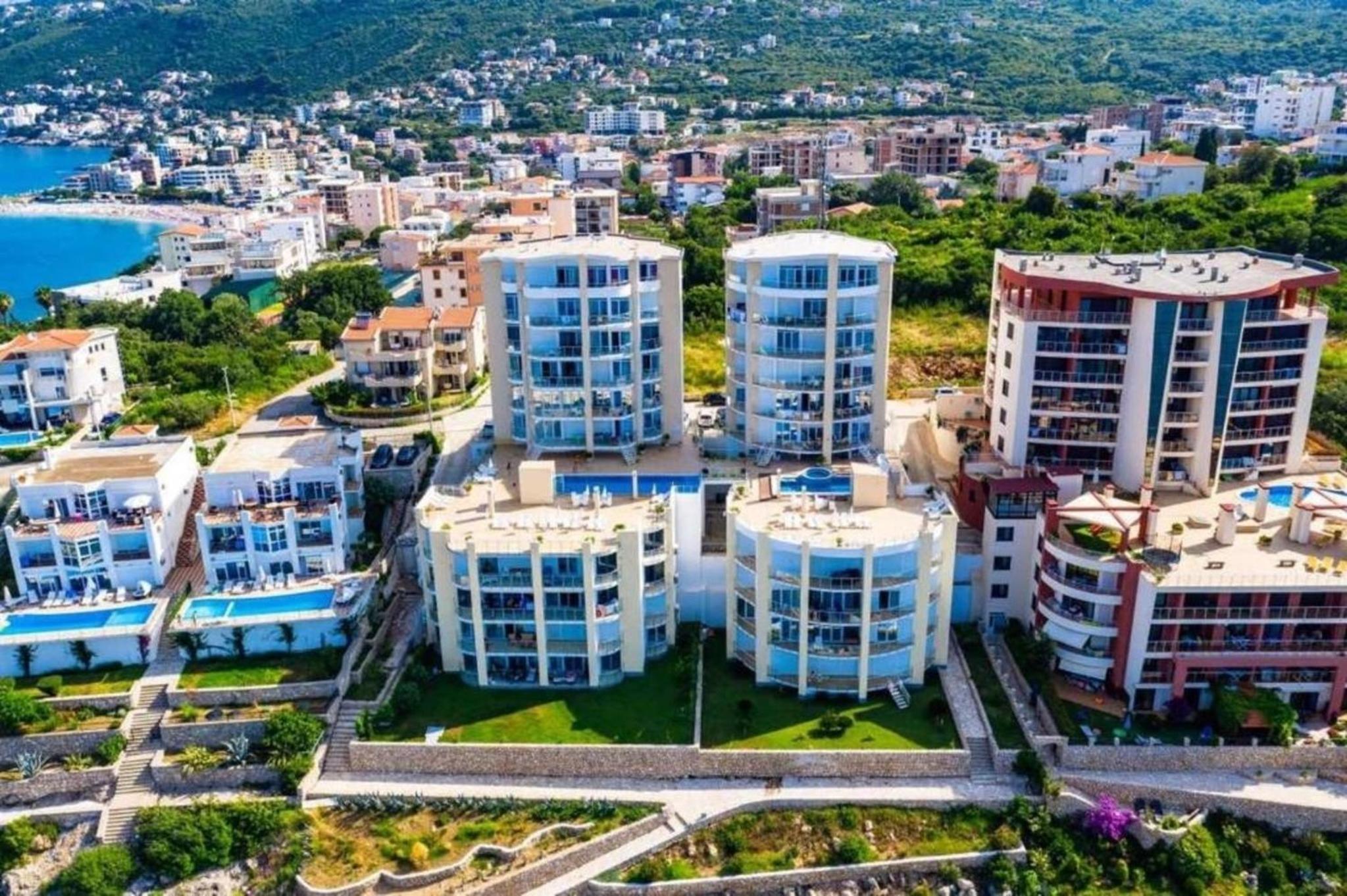 Sky Fort Apartment