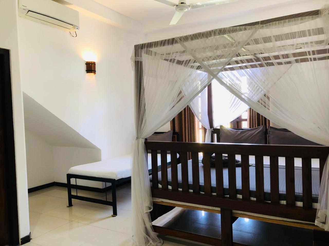 The Heavens Ocean Villa Talpe view 4