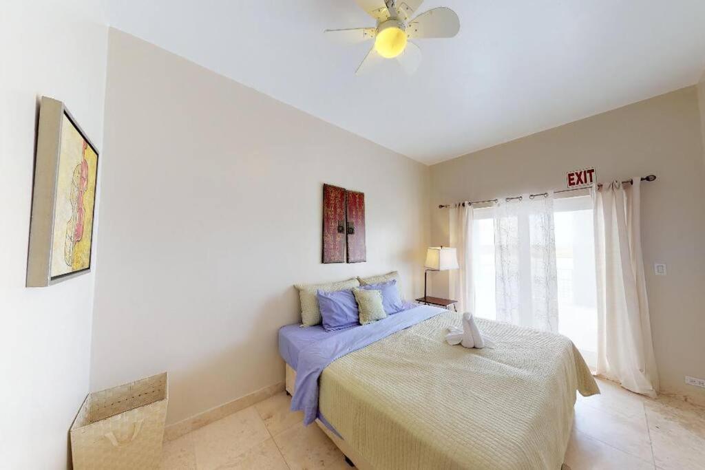 Villa White earlehall80 at gma il c om