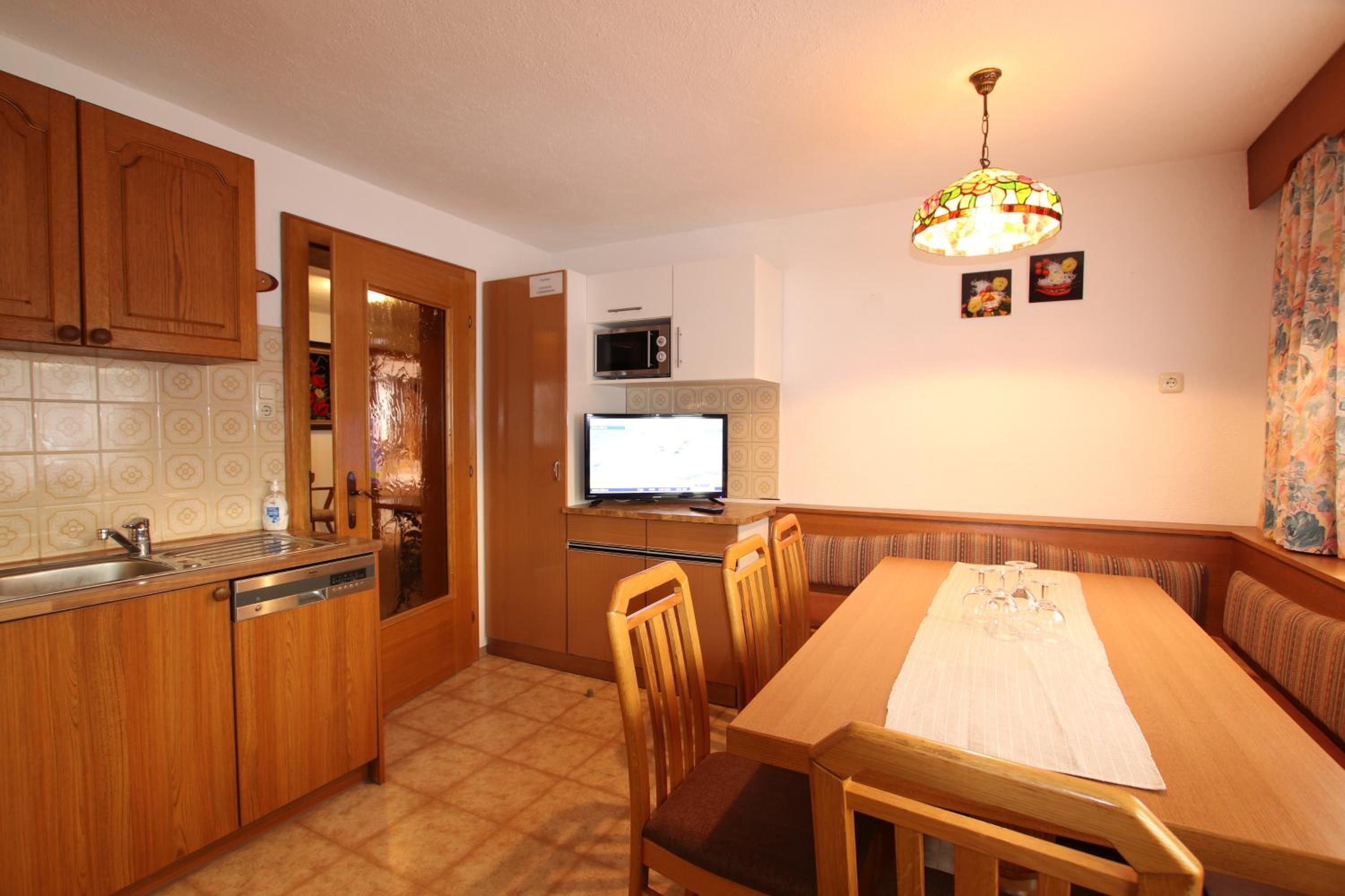 Ferienwohnung im Zentrum von Kappl Paznauntal PAZN100 by FeWo-PLAN