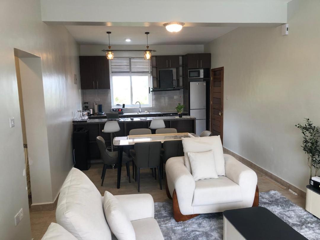 Vista Luxury Apartment view 3