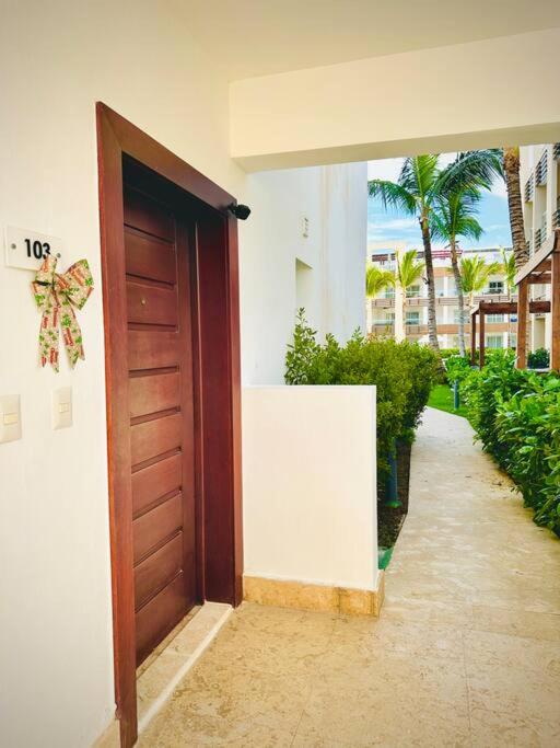 Best Vacation Suite Room Ocean Front