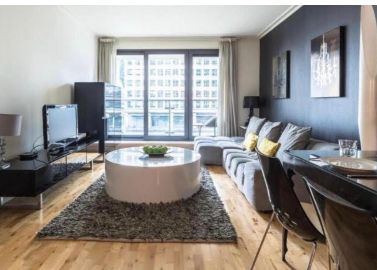 City Waterfront Apartments