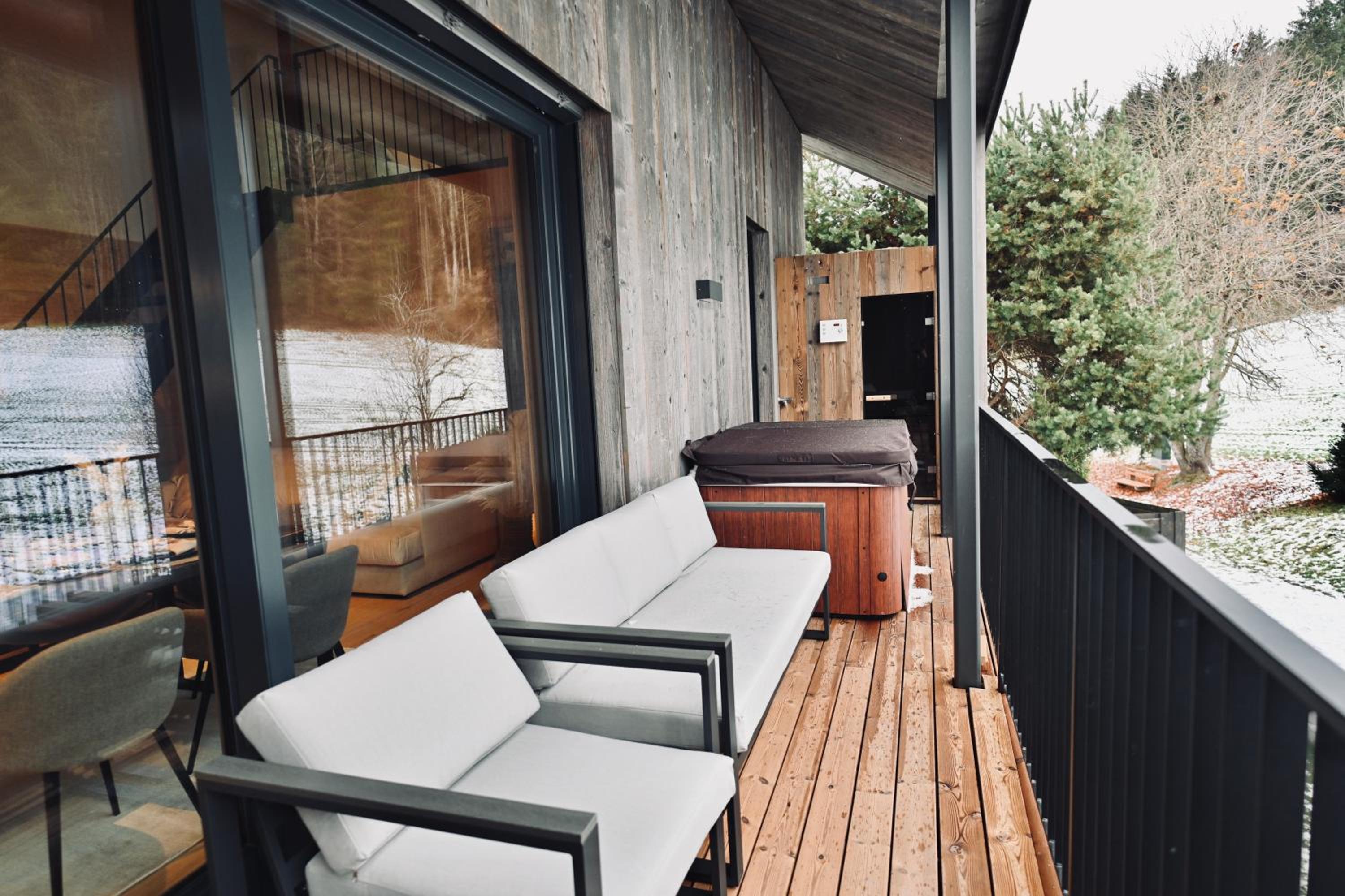 ALOHA Suites - Alp LOdge HAus