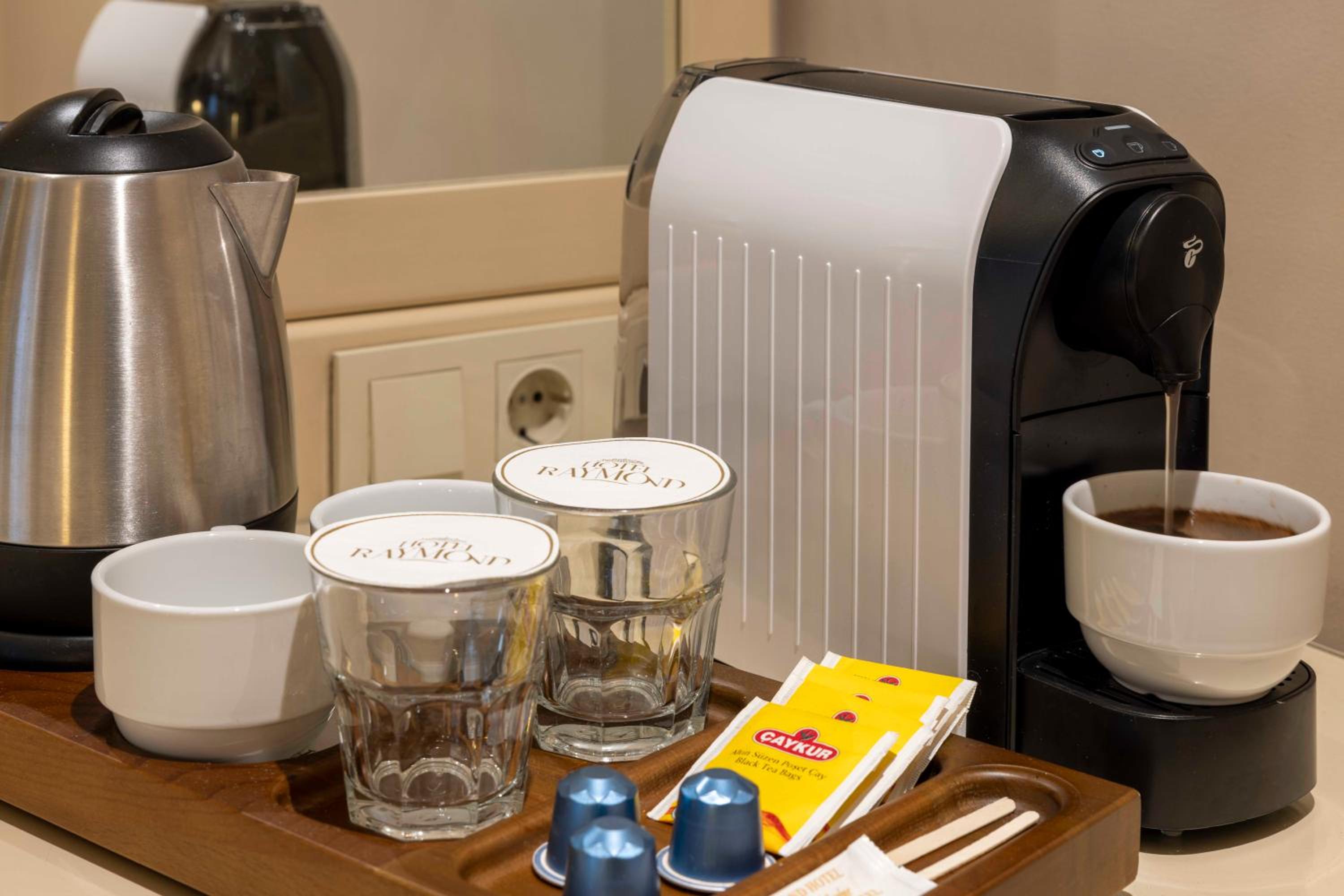 Raymond Hotel Old City - Image 71