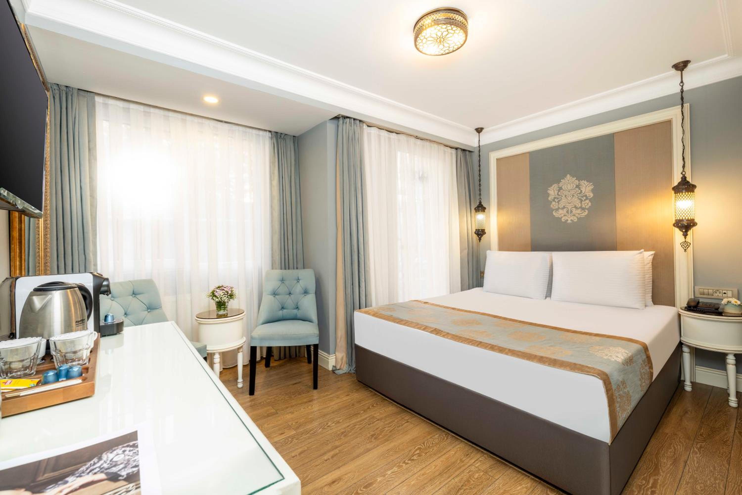 Raymond Hotel Old City - Image 45