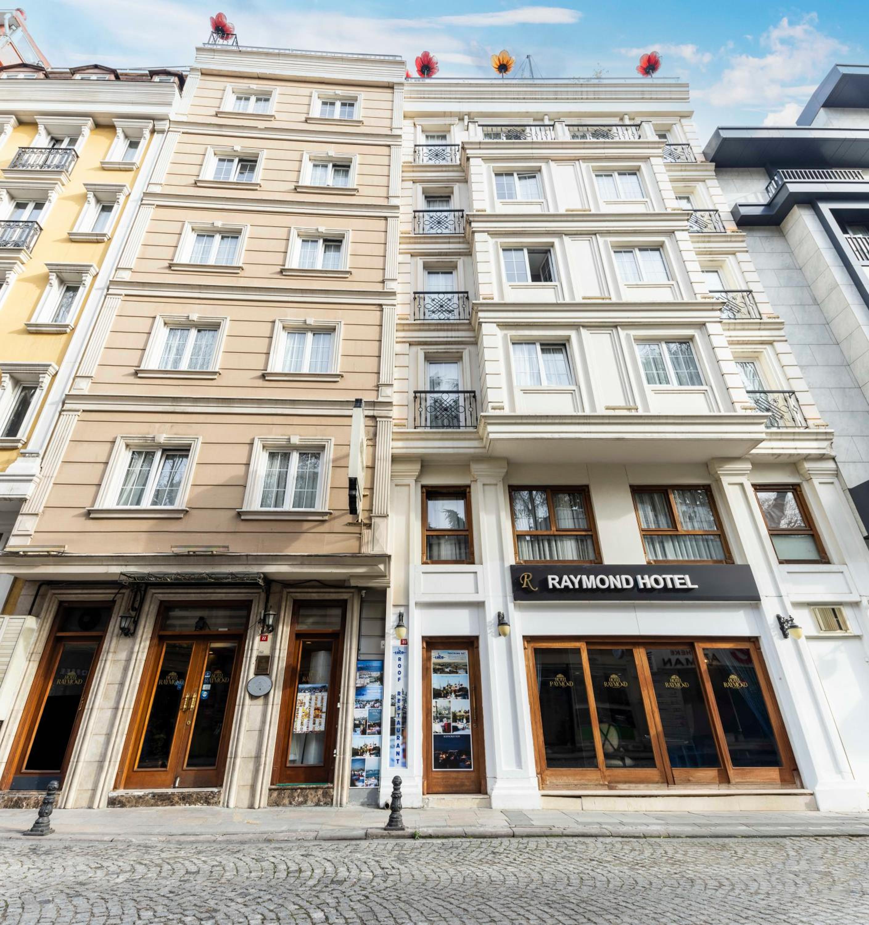 Raymond Hotel Old City - Image 61