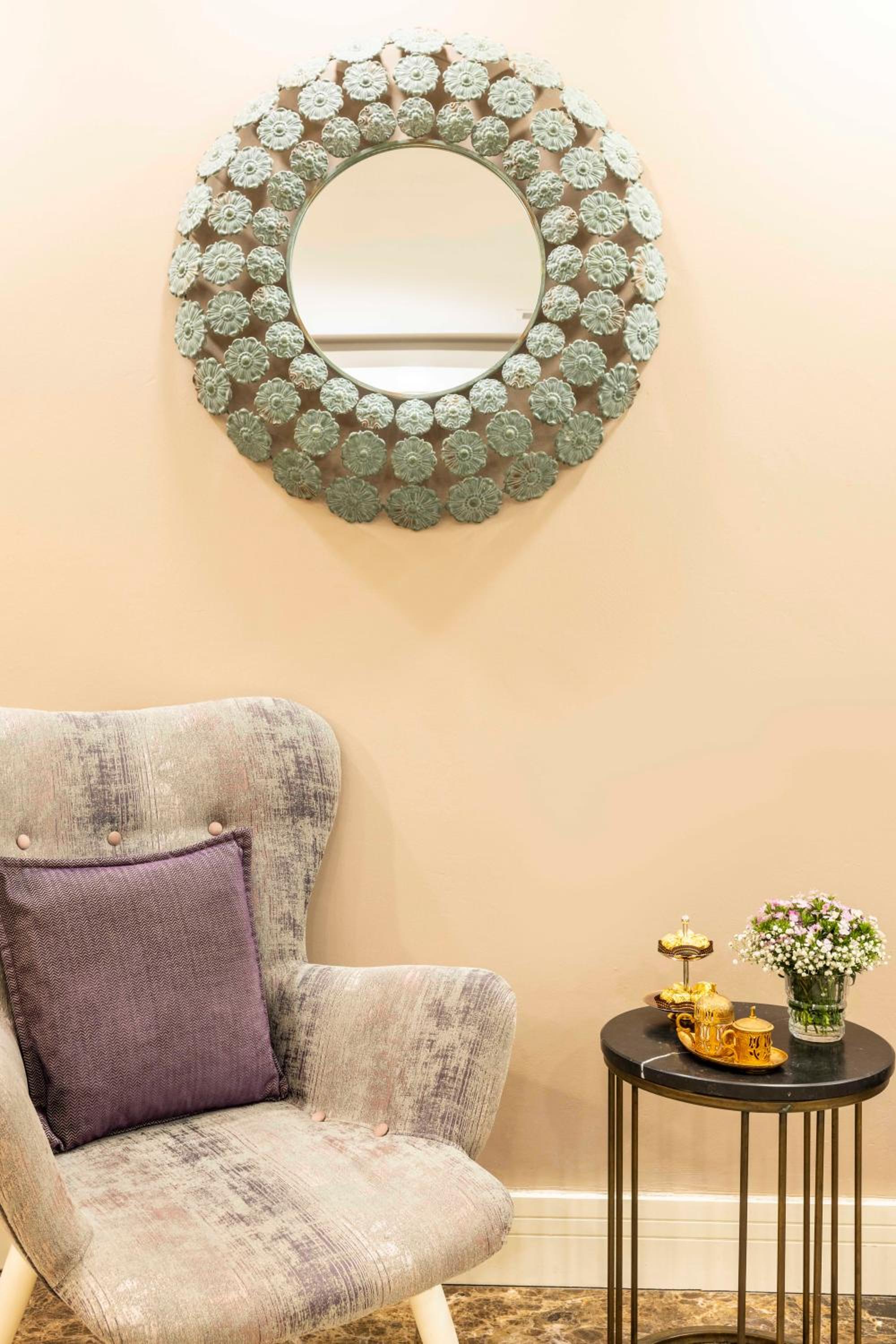 Raymond Hotel Old City - Image 7