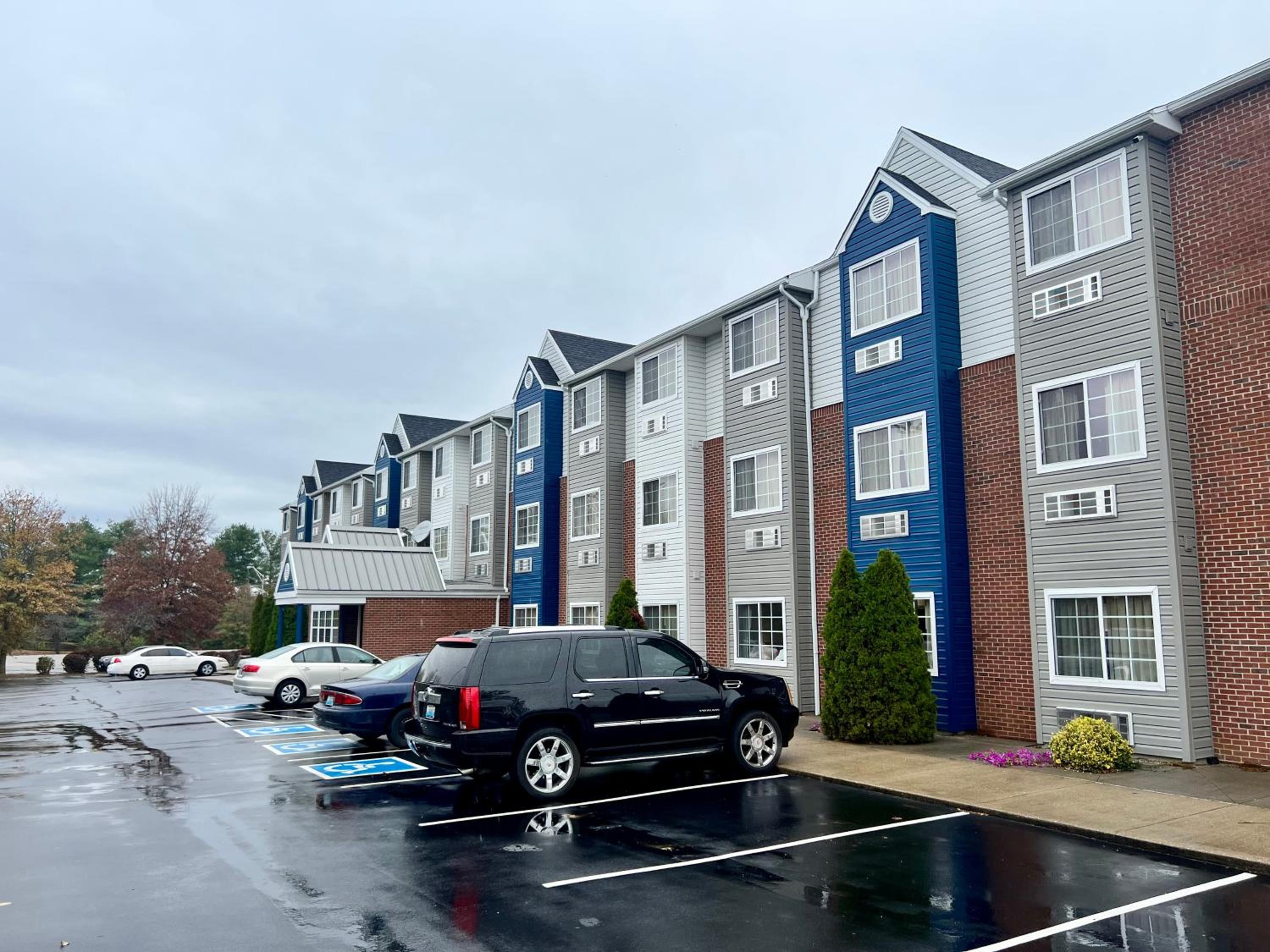 Georgetown Vacations - Microtel Inn Georgetown - Lexington North - Property Image 5
