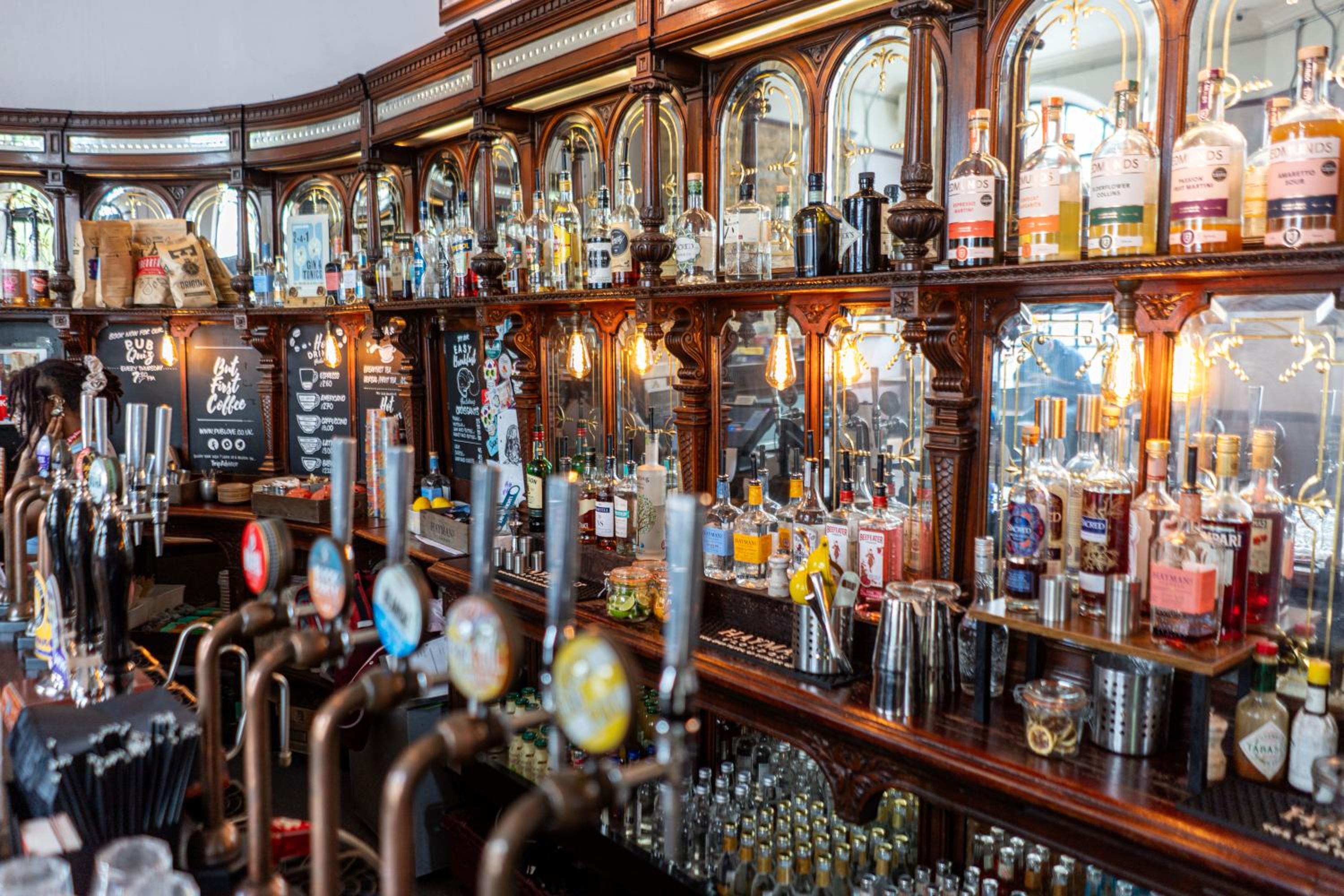 bar