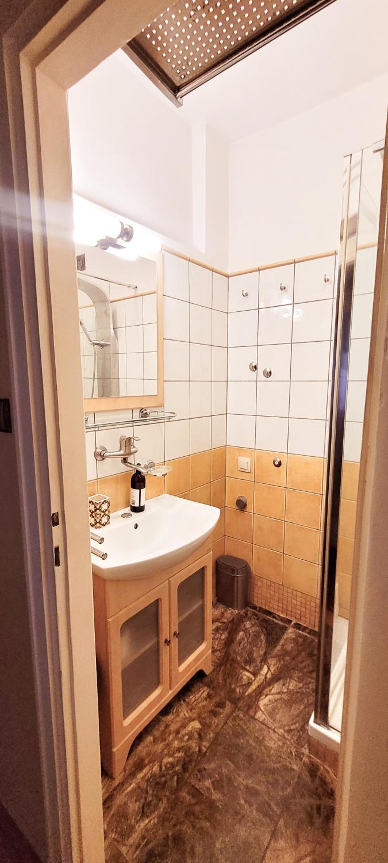 Photo 35