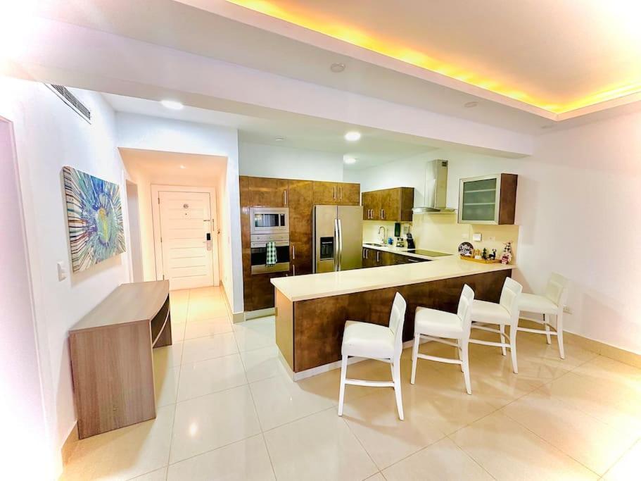 Best Vacation Suite Room Ocean Front