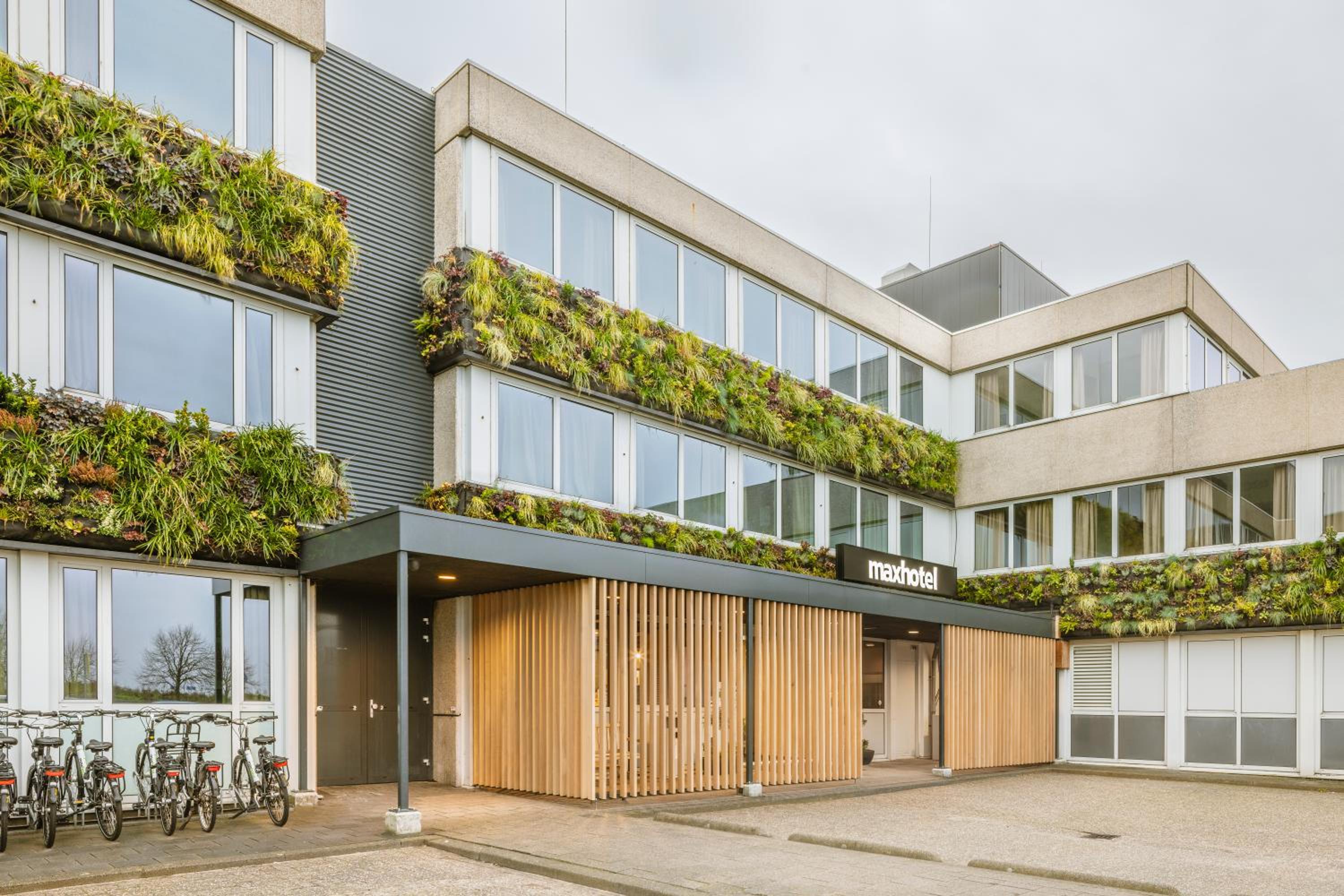 Hotel Maxhotel Amsterdam Airport Schiphol - Image 1