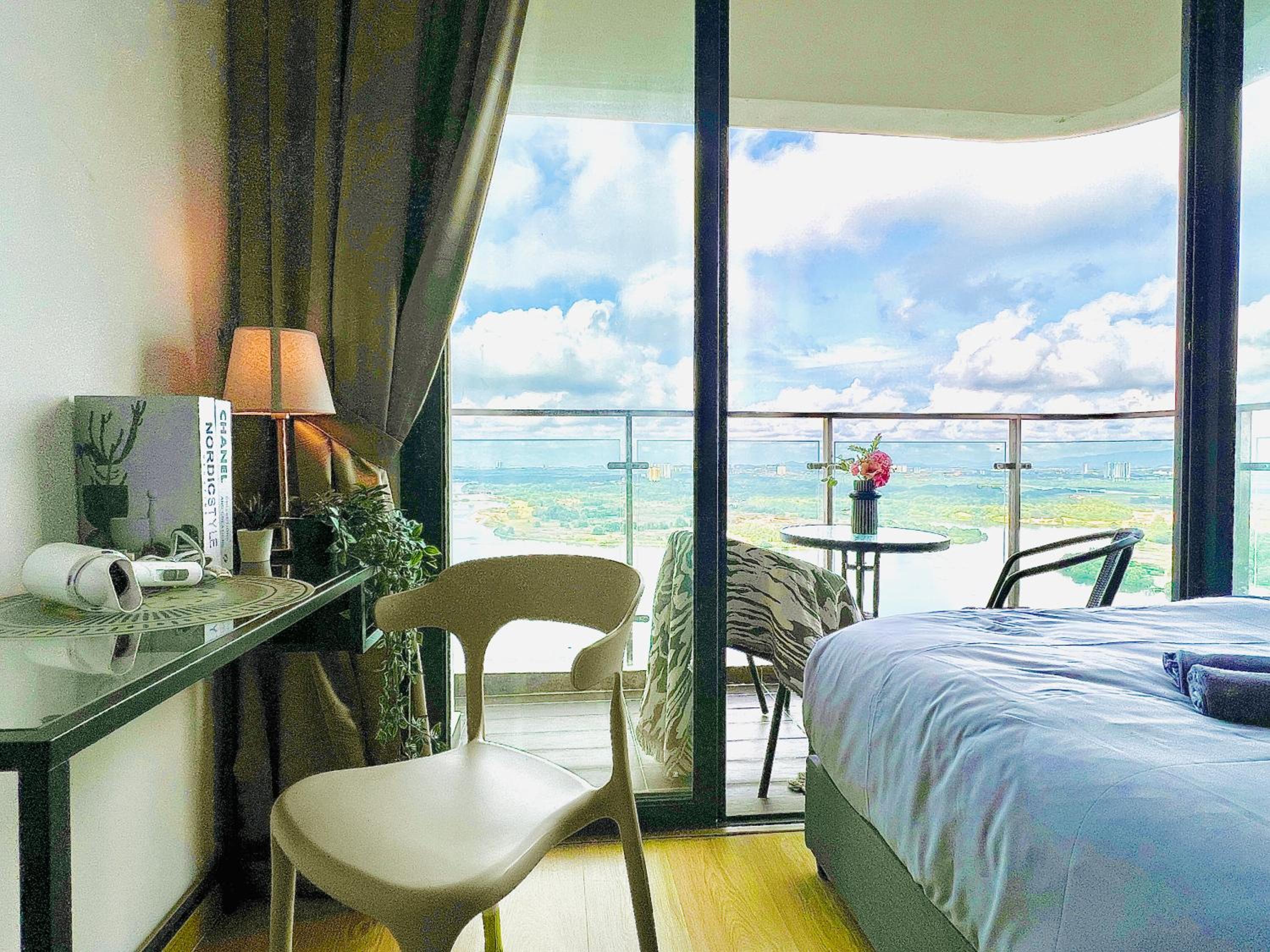 Country Garden Danga Bay BY R9 Homestay