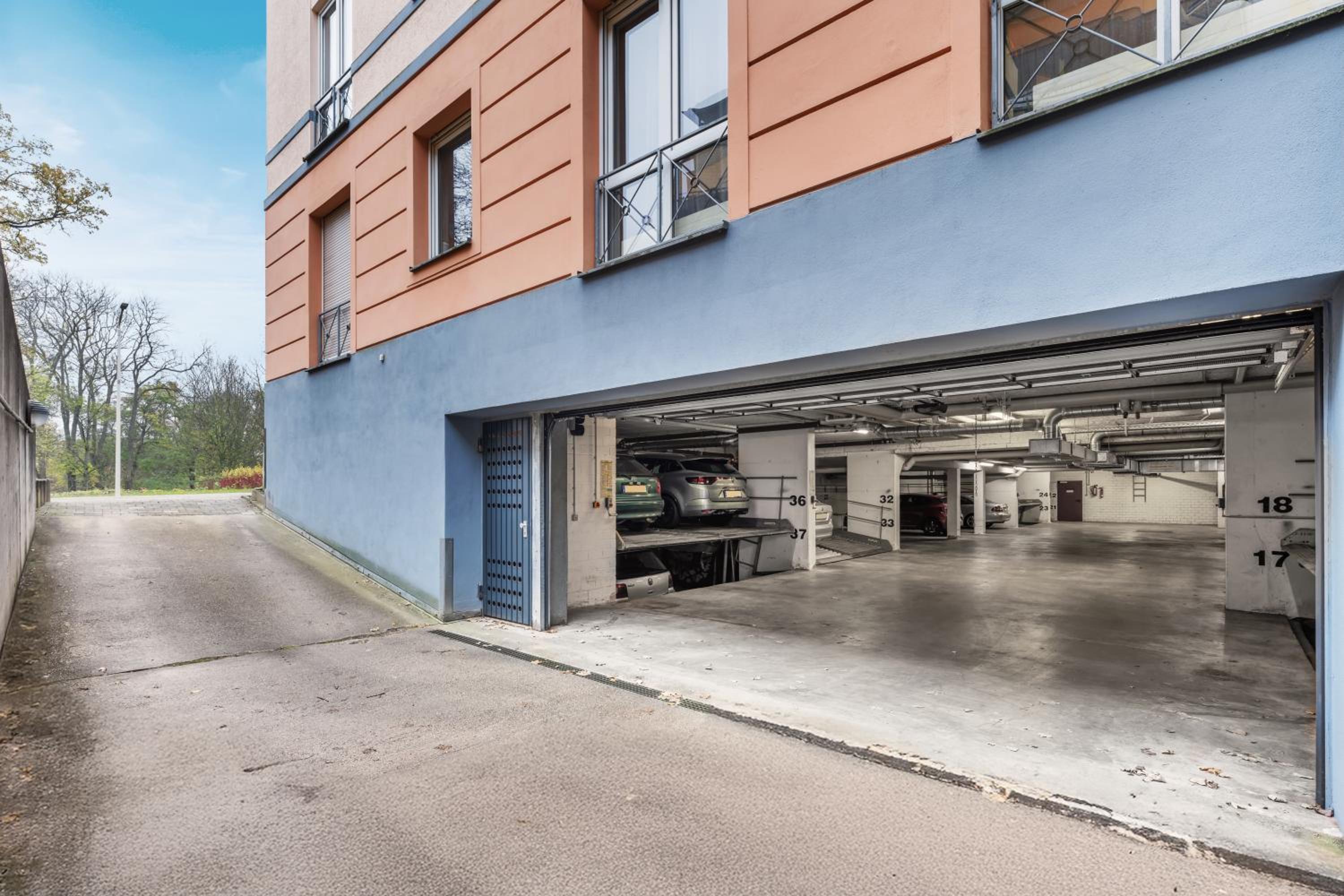 EDLER WOHNRAUM Schwanenteich-Oase mit Balkon, Kaffeevollautomat, Lift & Parkplatz