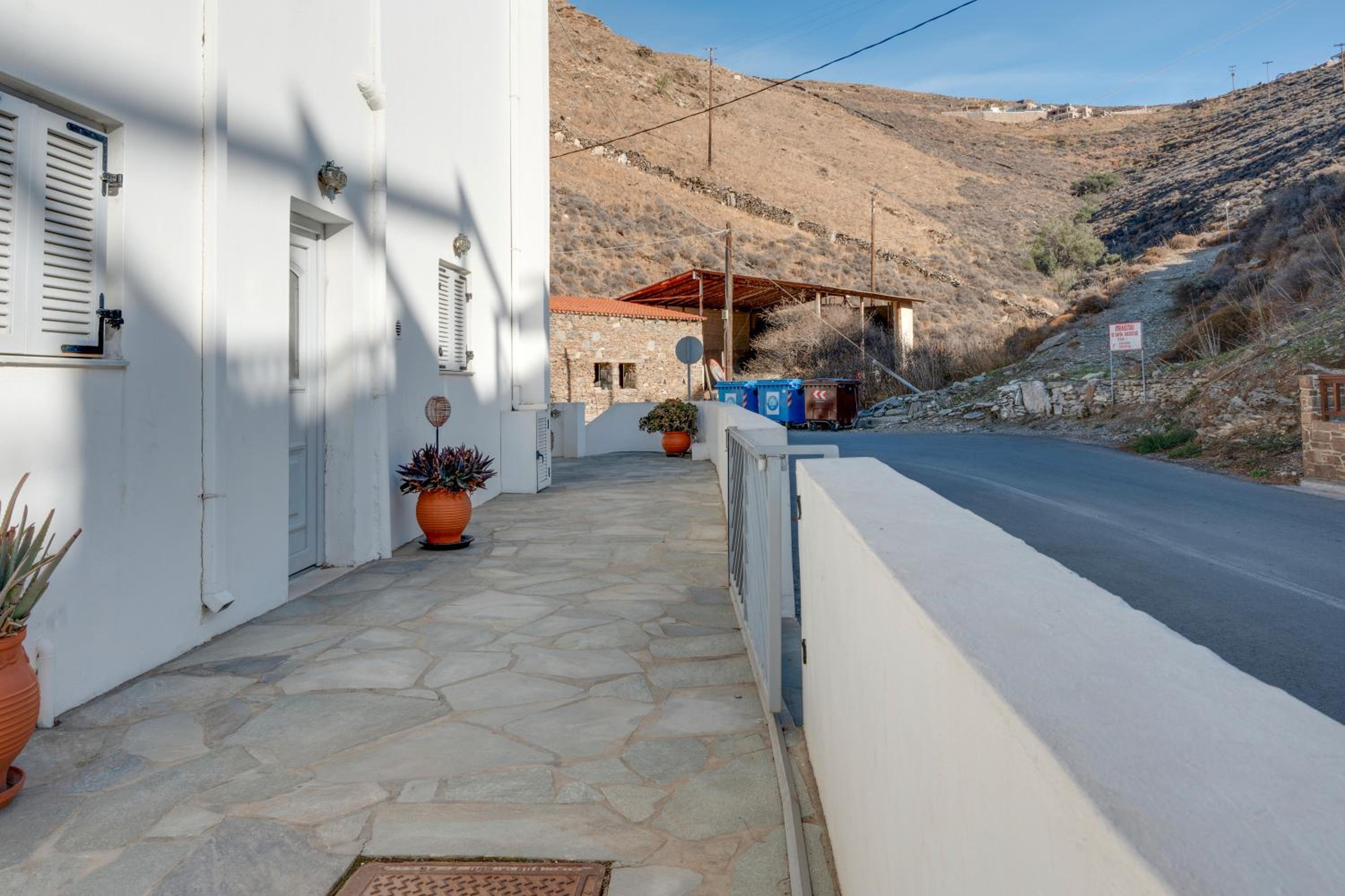 Marbil Irida Kythnos